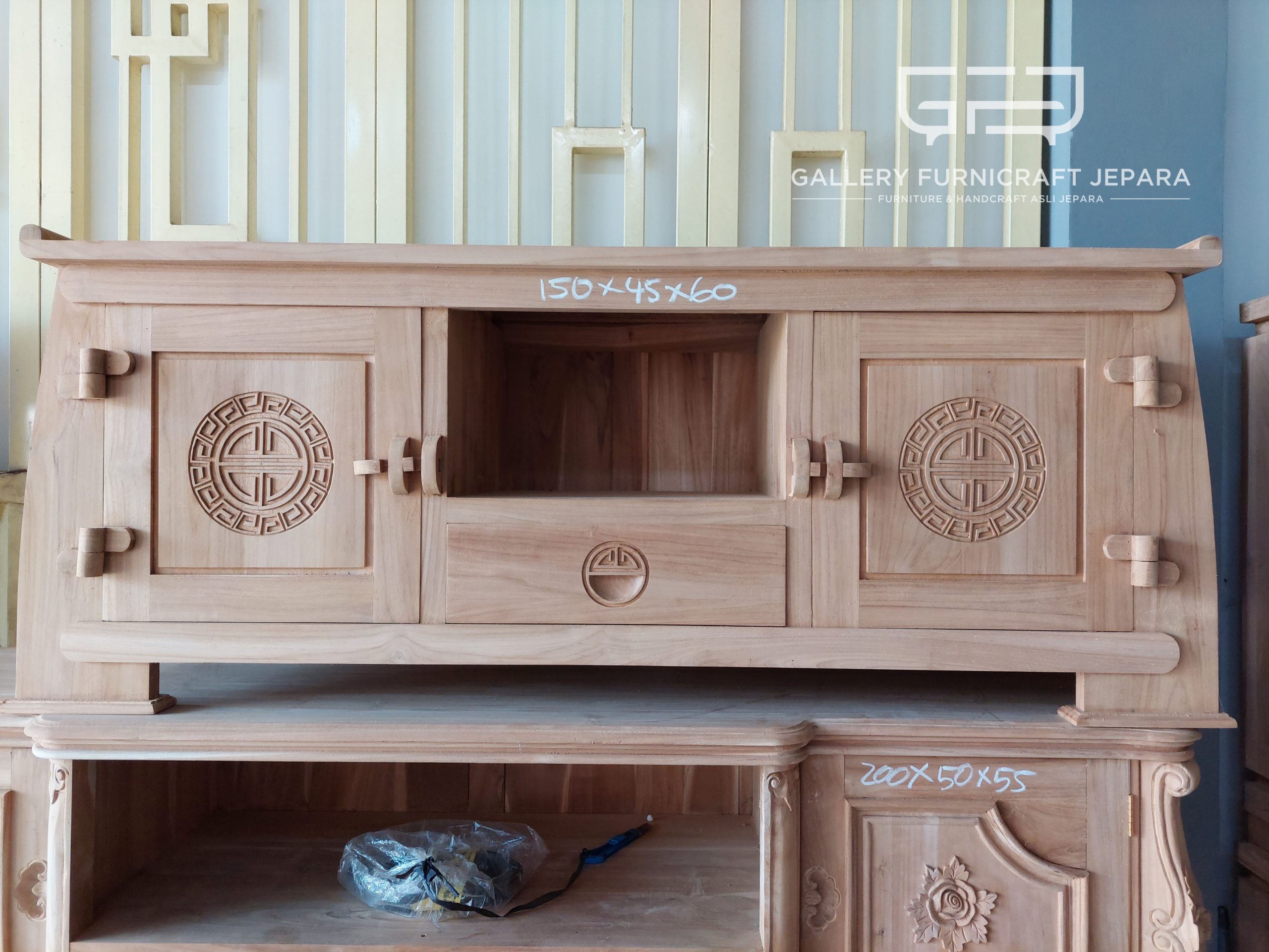 bufet pendek hongkong klasik 150x45x60cm