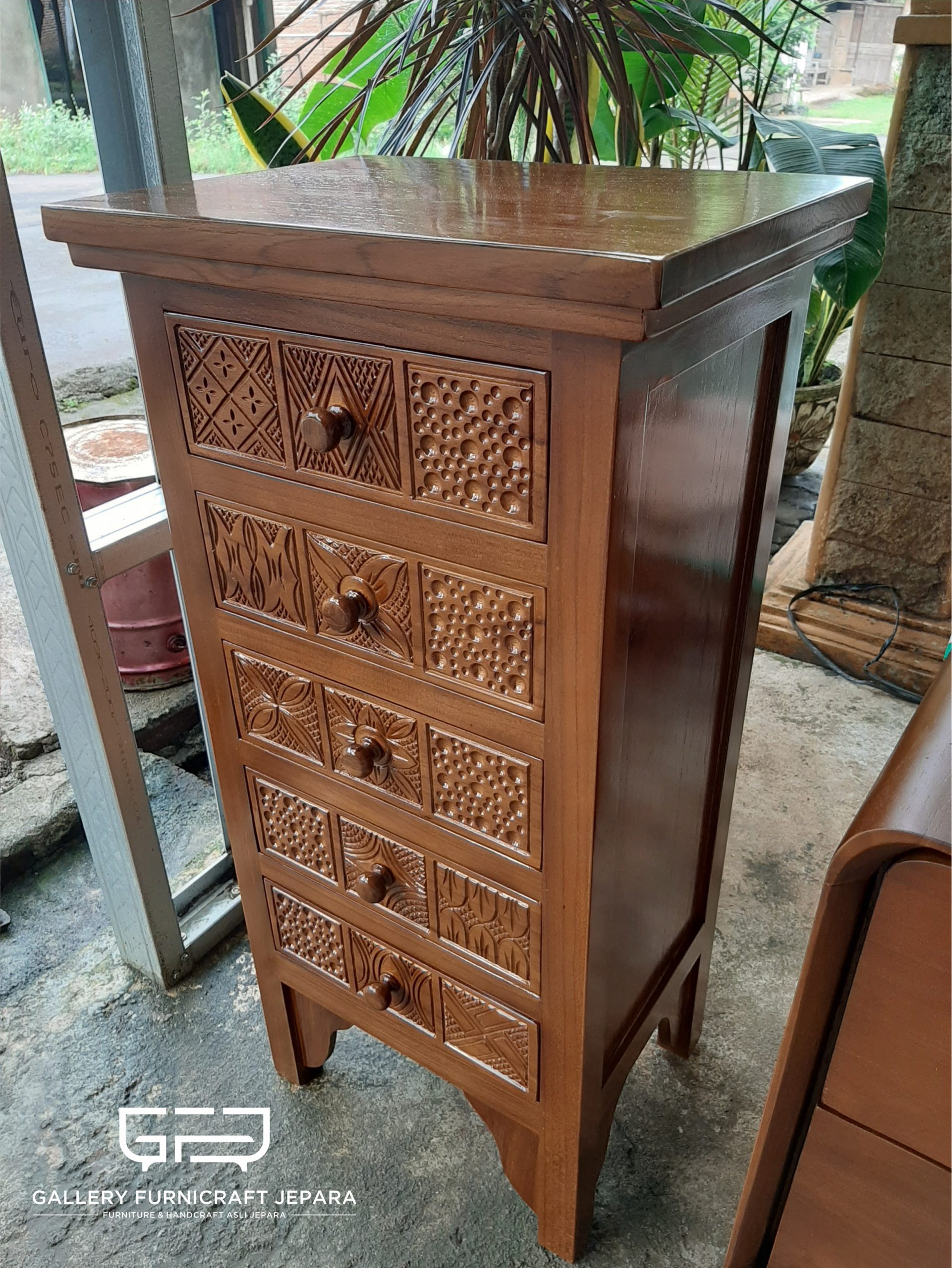 nakas toraja 40x30x80 @450