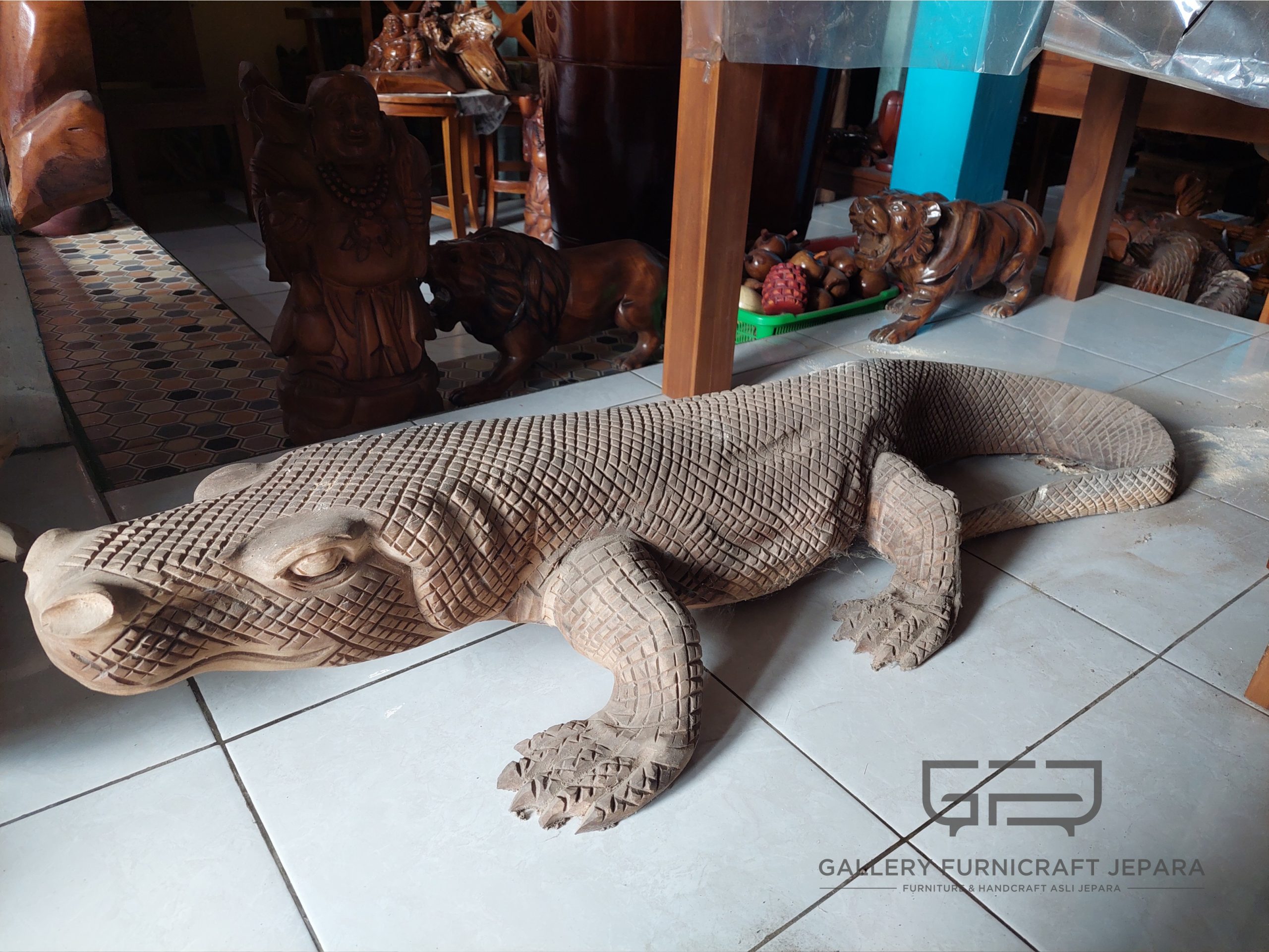 patung komodo 130x50x25 @1.5k