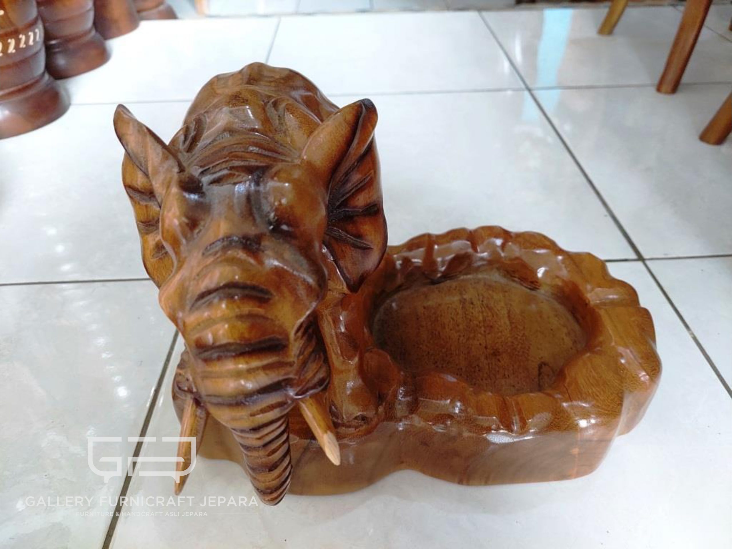 asbak gajah kayu trembesi 30x27x22cm @150 04