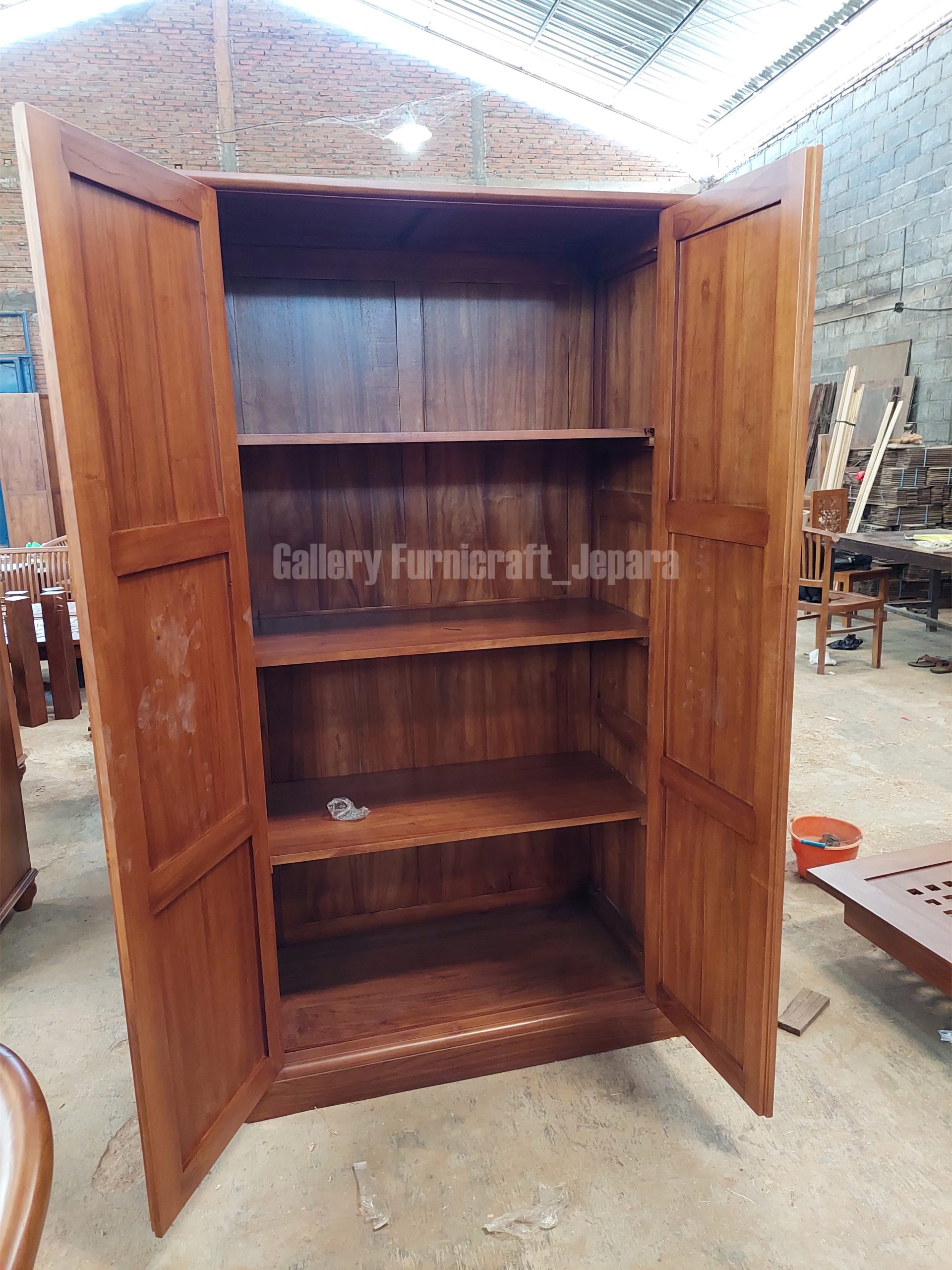 lemari 2 pintu isi tundan 105x50x200 @3300 05
