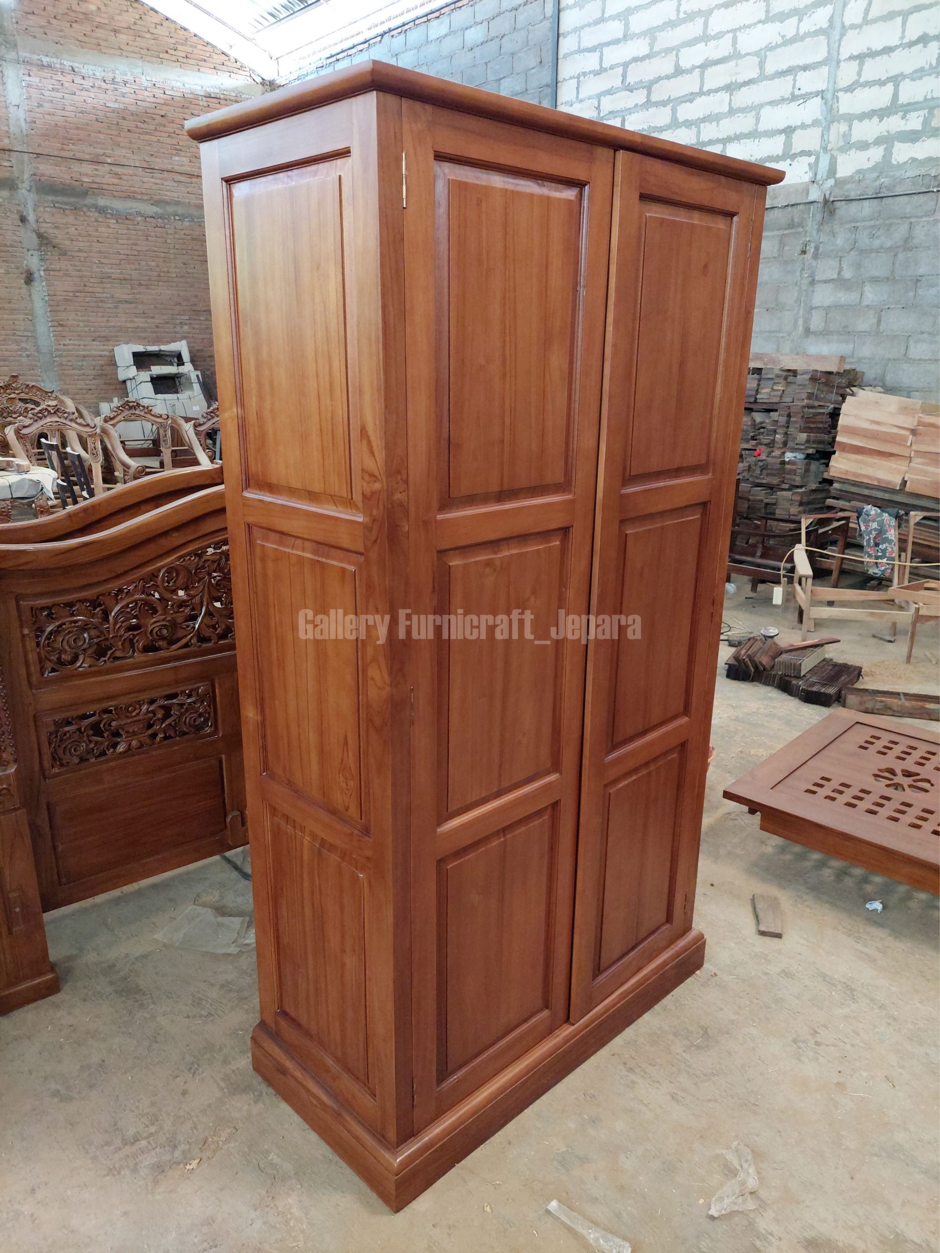 lemari 2 pintu isi tundan 105x50x200 @3300
