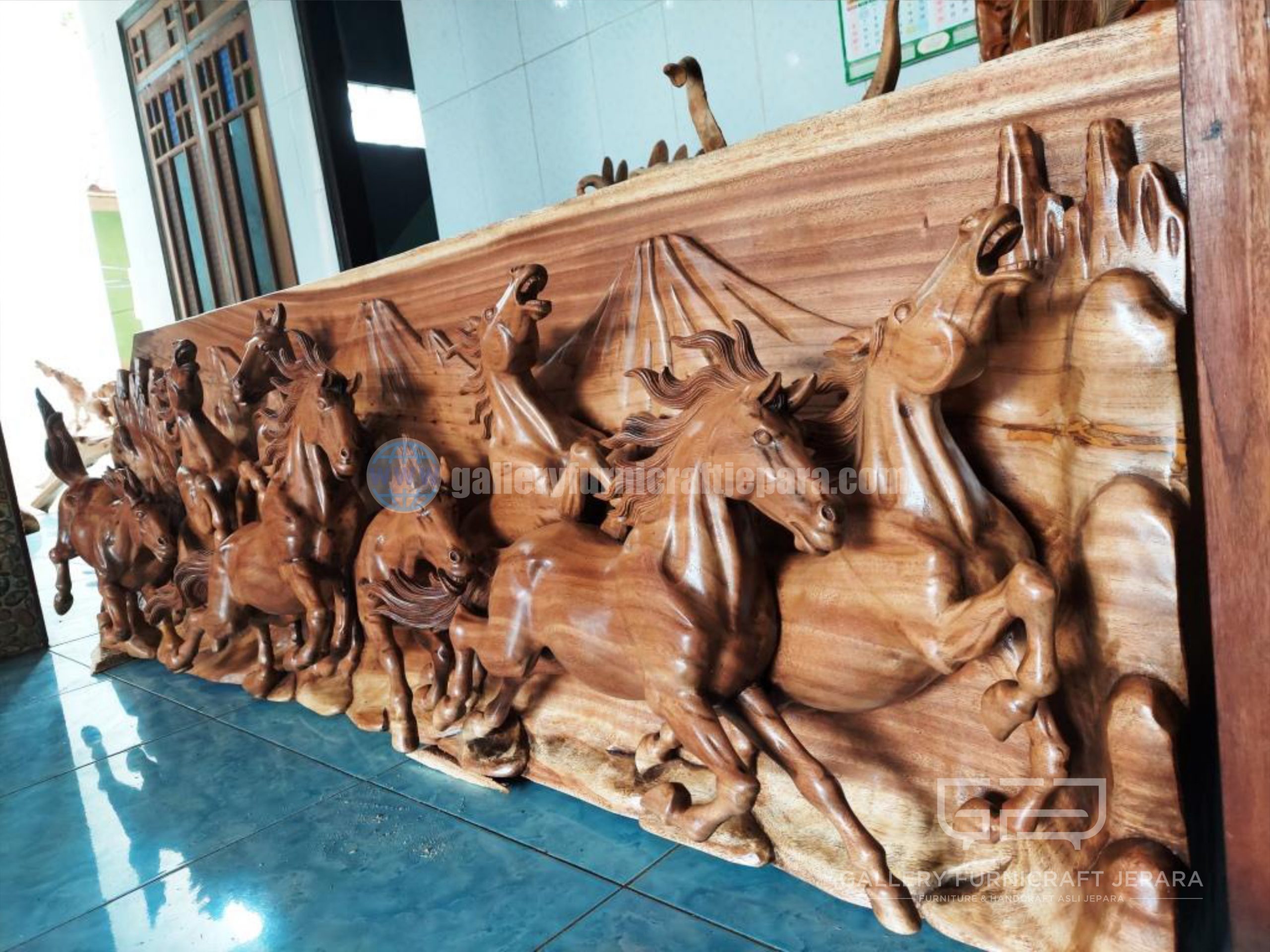 relief kuda 180x25x60cm @3.500 02