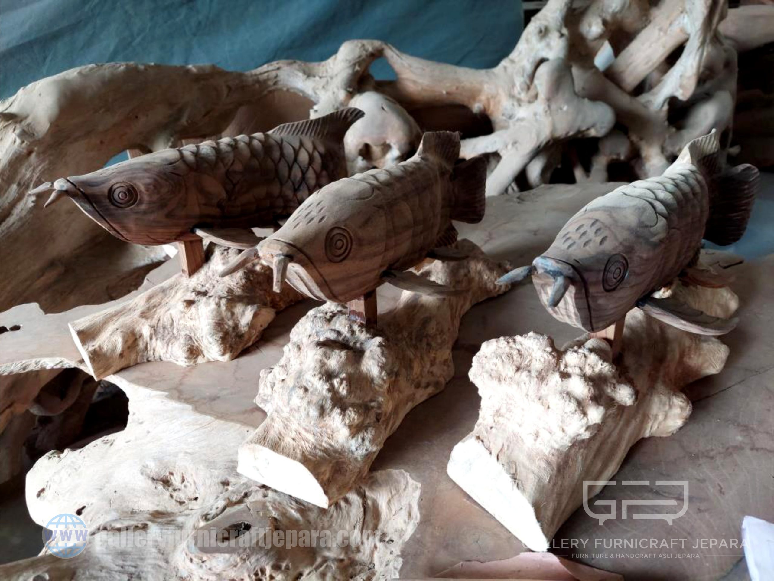 ikan arwana 40x20cm kayu sonokeling kopi @250 02