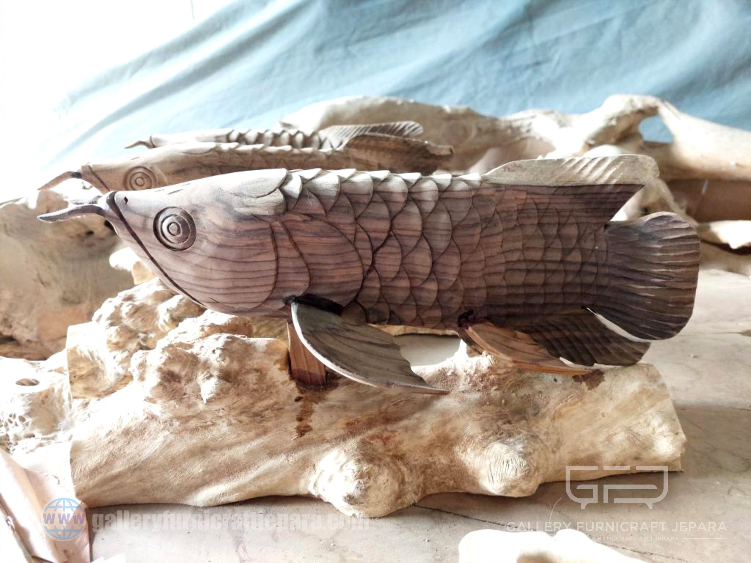ikan arwana 40x20cm kayu sonokeling kopi @250 03