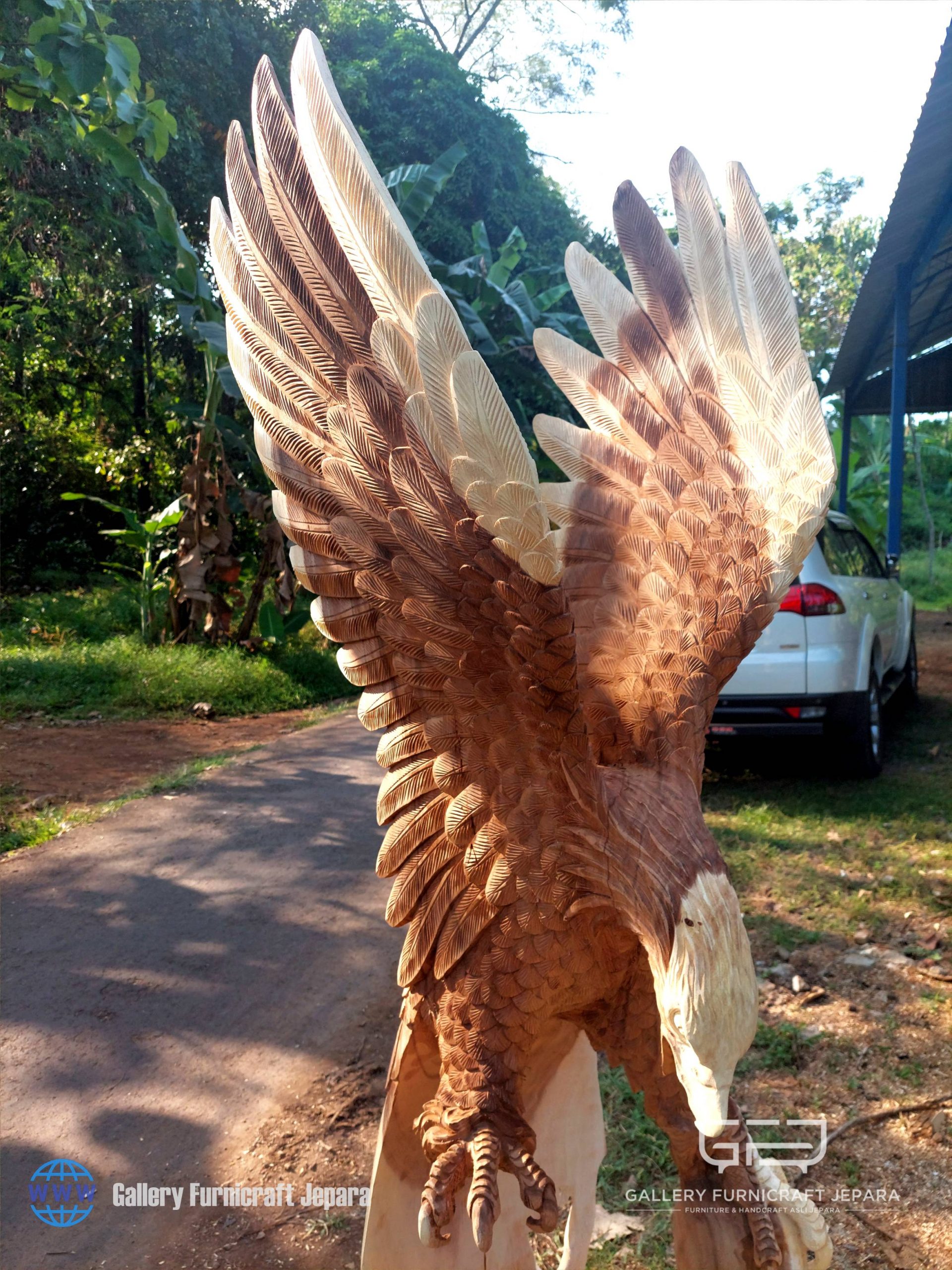 patung elang hinggap tinggi 2M @5500 03