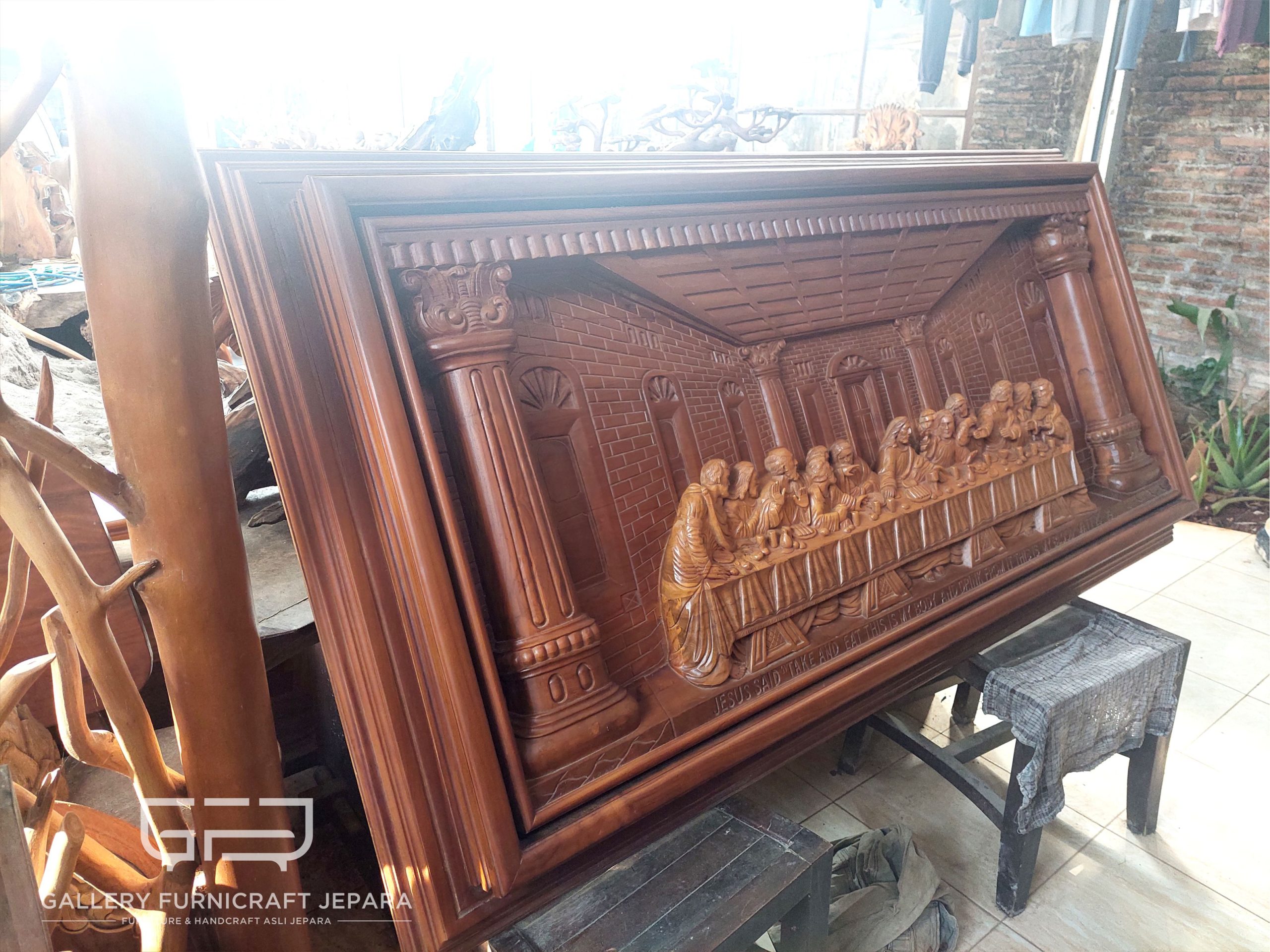 SKU108 relief perjamuan terakhir keluarga kudus 200x100cm @13k 03