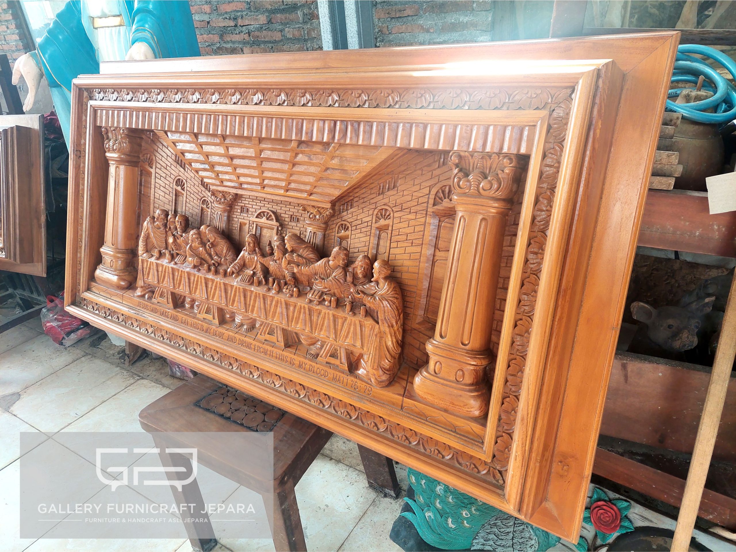 SKU109 relief perjamuan terakhir keluarga kudus 150x80cm @5k 05