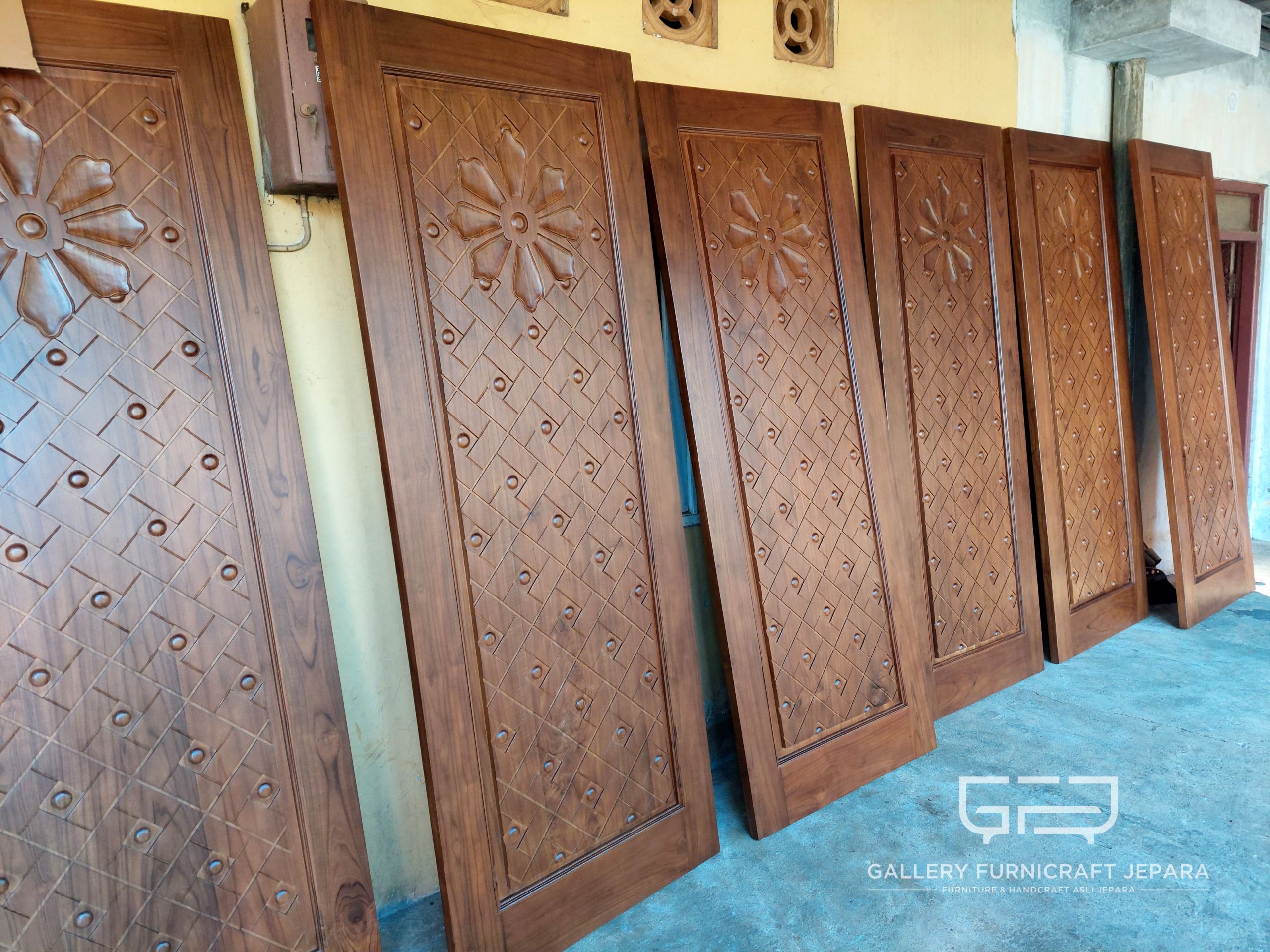 pintu kupu 160x200x3.5cm @4000