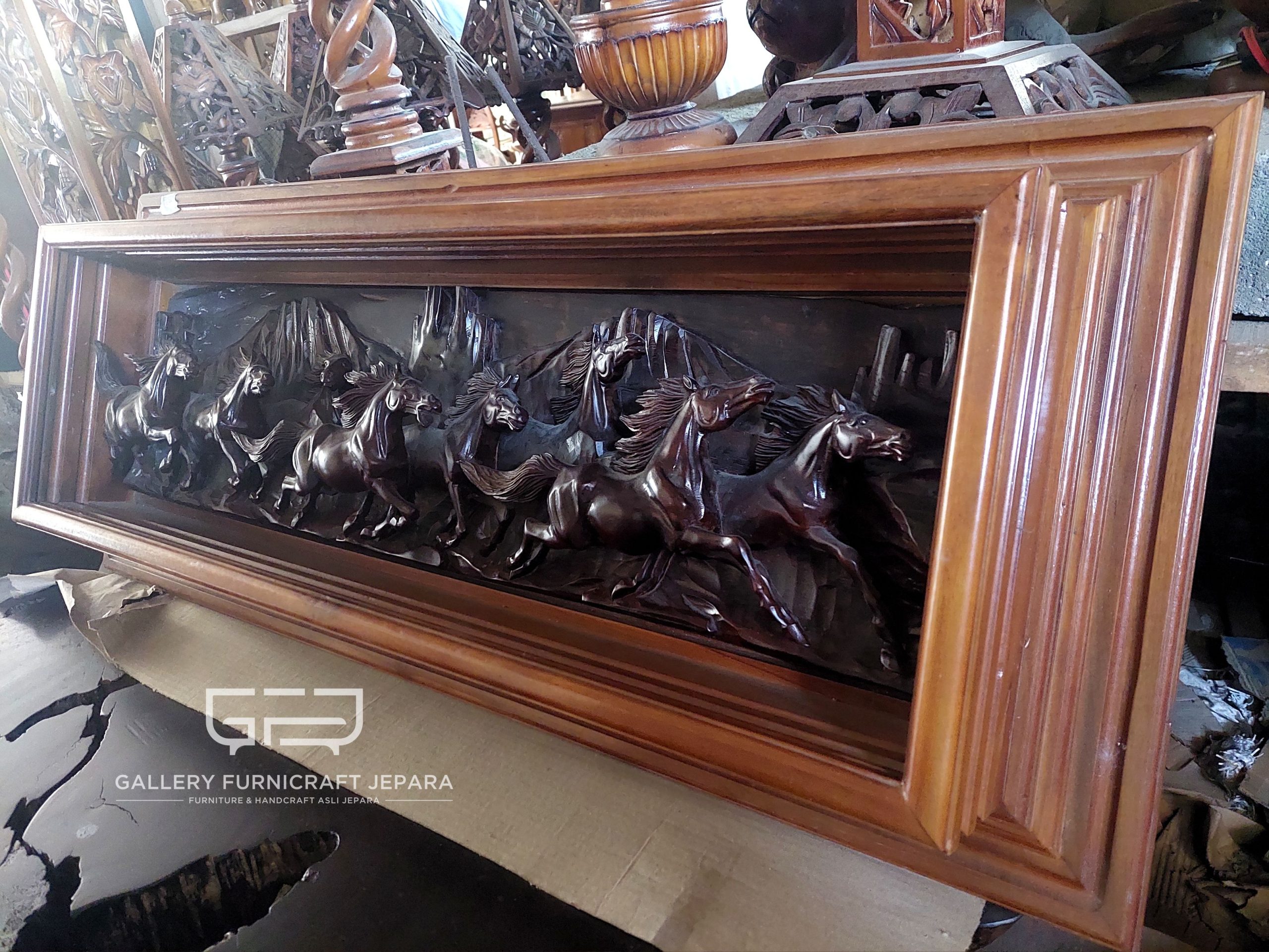 dekorasi dinding relief 8 kuda kayu sonokeling rangka jati 120x15x50cm @2500 02