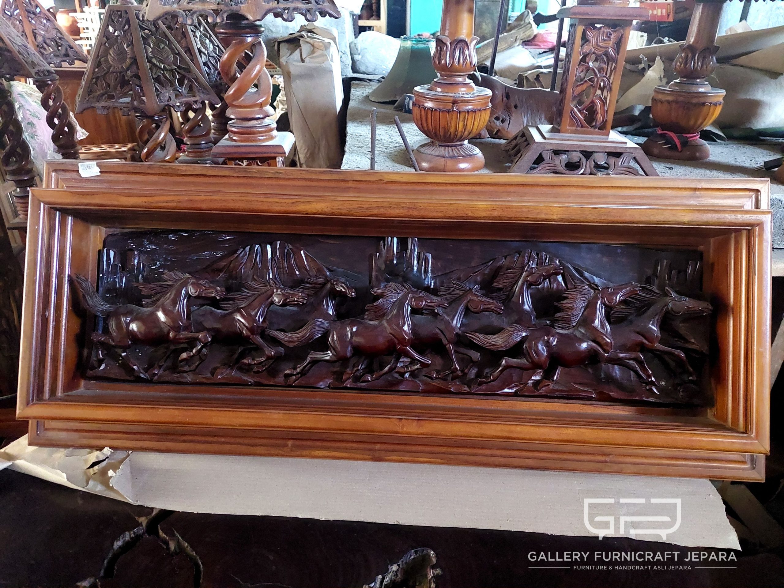 dekorasi dinding relief 8 kuda kayu sonokeling rangka jati 120x15x50cm @2500 03