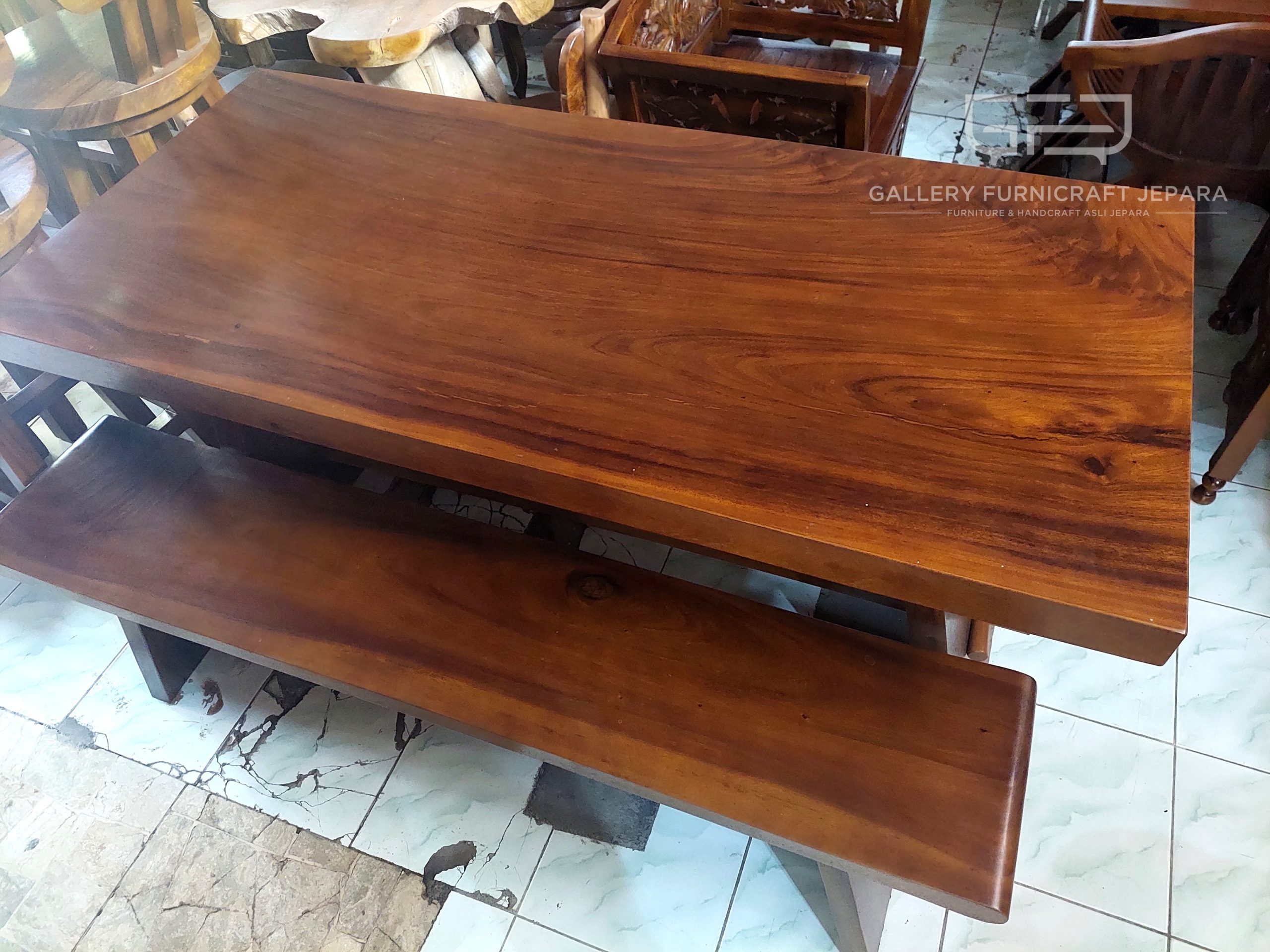 set meja makan suarwood solid, Meja 150x70x73tebal7cm kursi150x30x43cm @1set2500 02