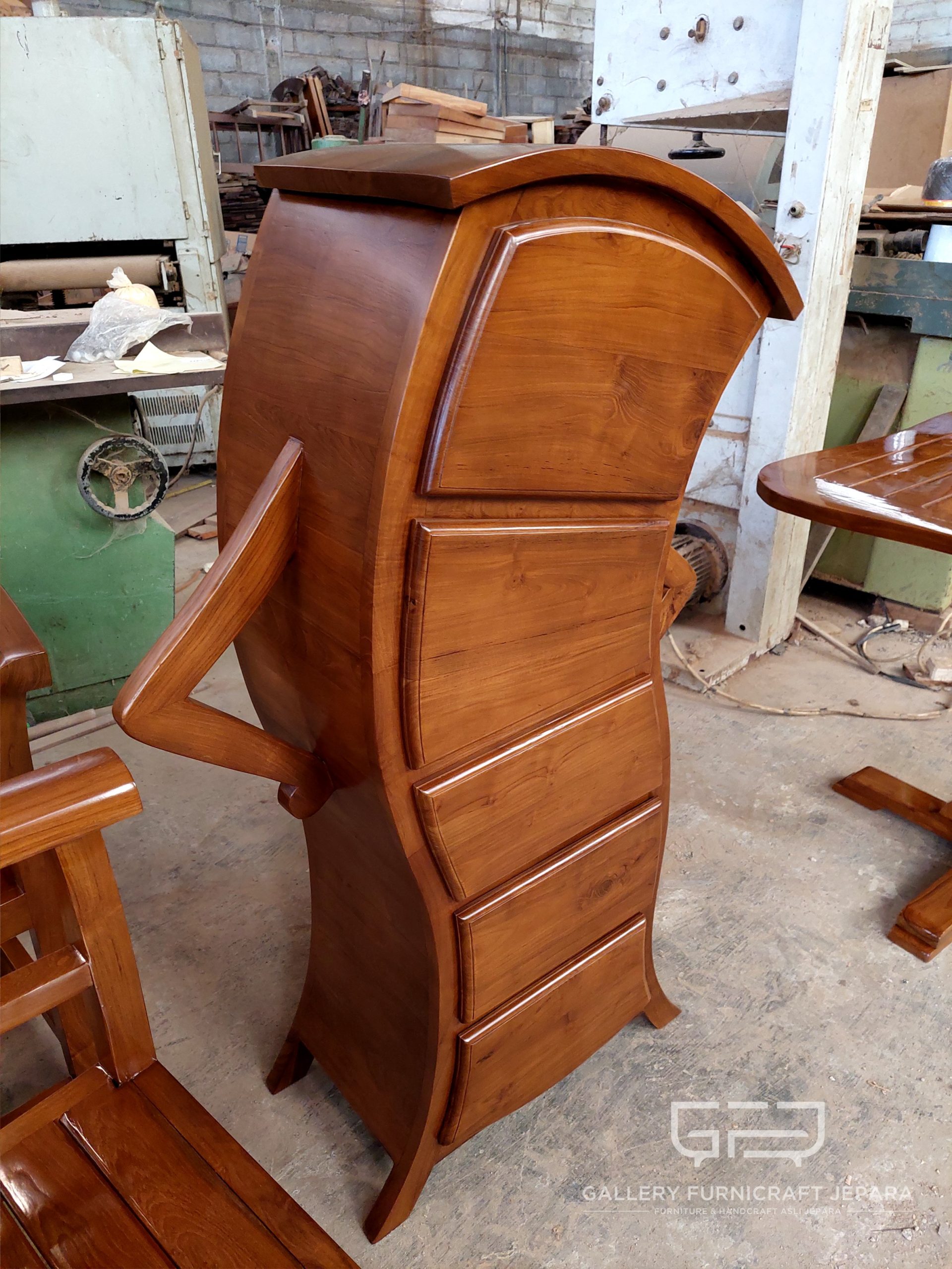 lemari senam 5 laci kayu jati perhutani 50x30x120cm