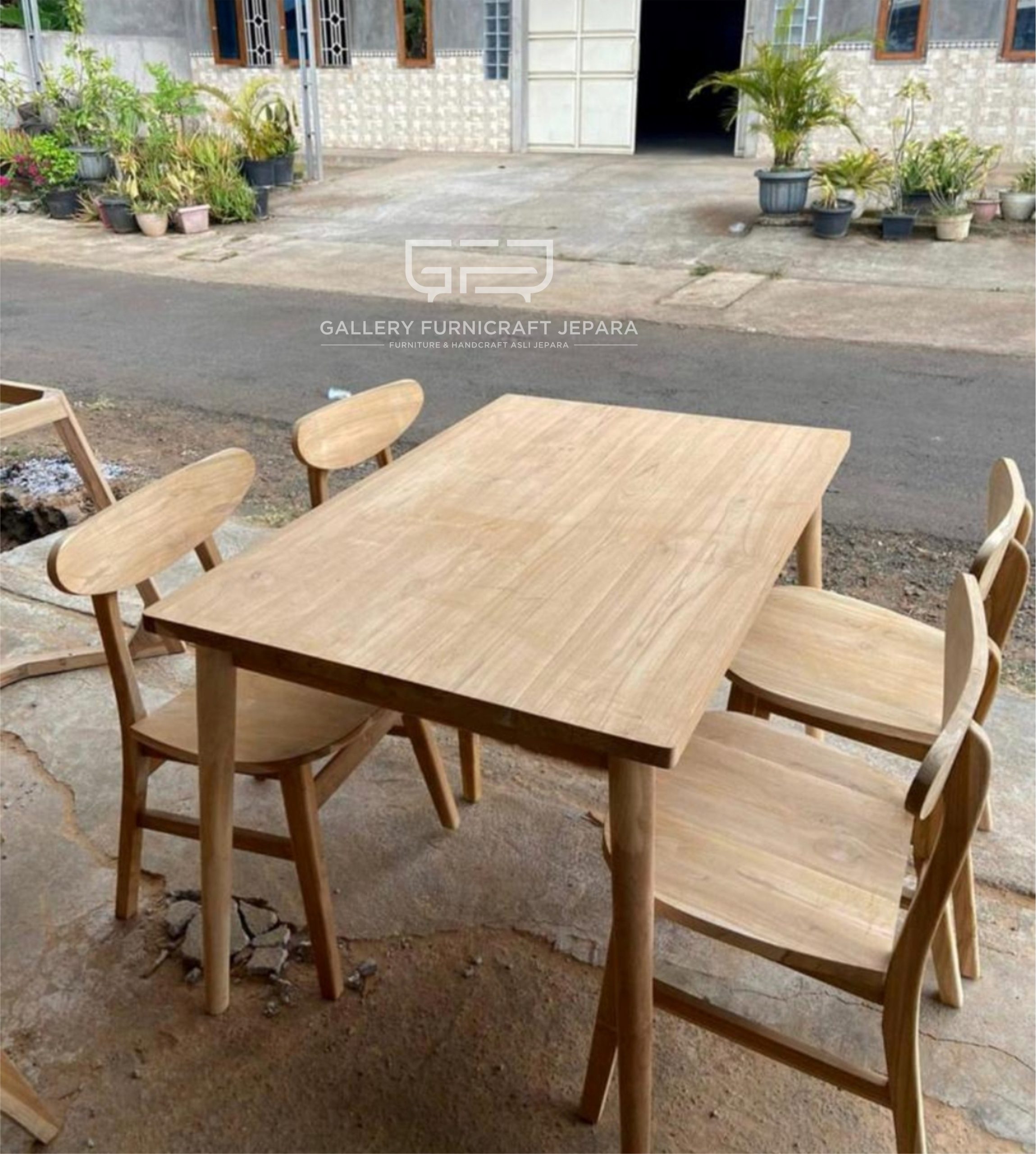 SKU178 Set Meja Makan Minimalis Kursi 4 Ropan