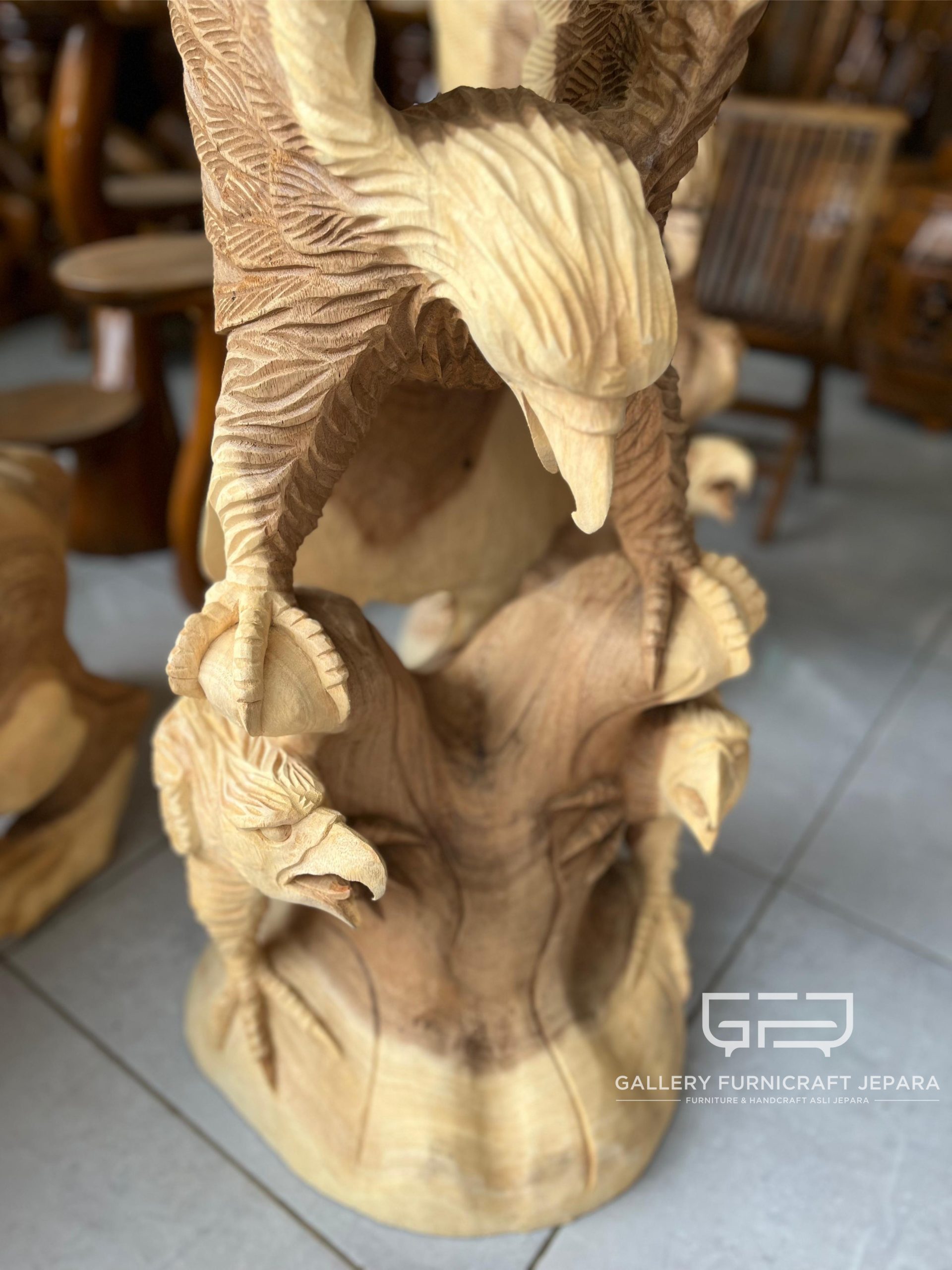 SKU199 patung burung elang anak suarwood solid 100cm unfinish @1200 04