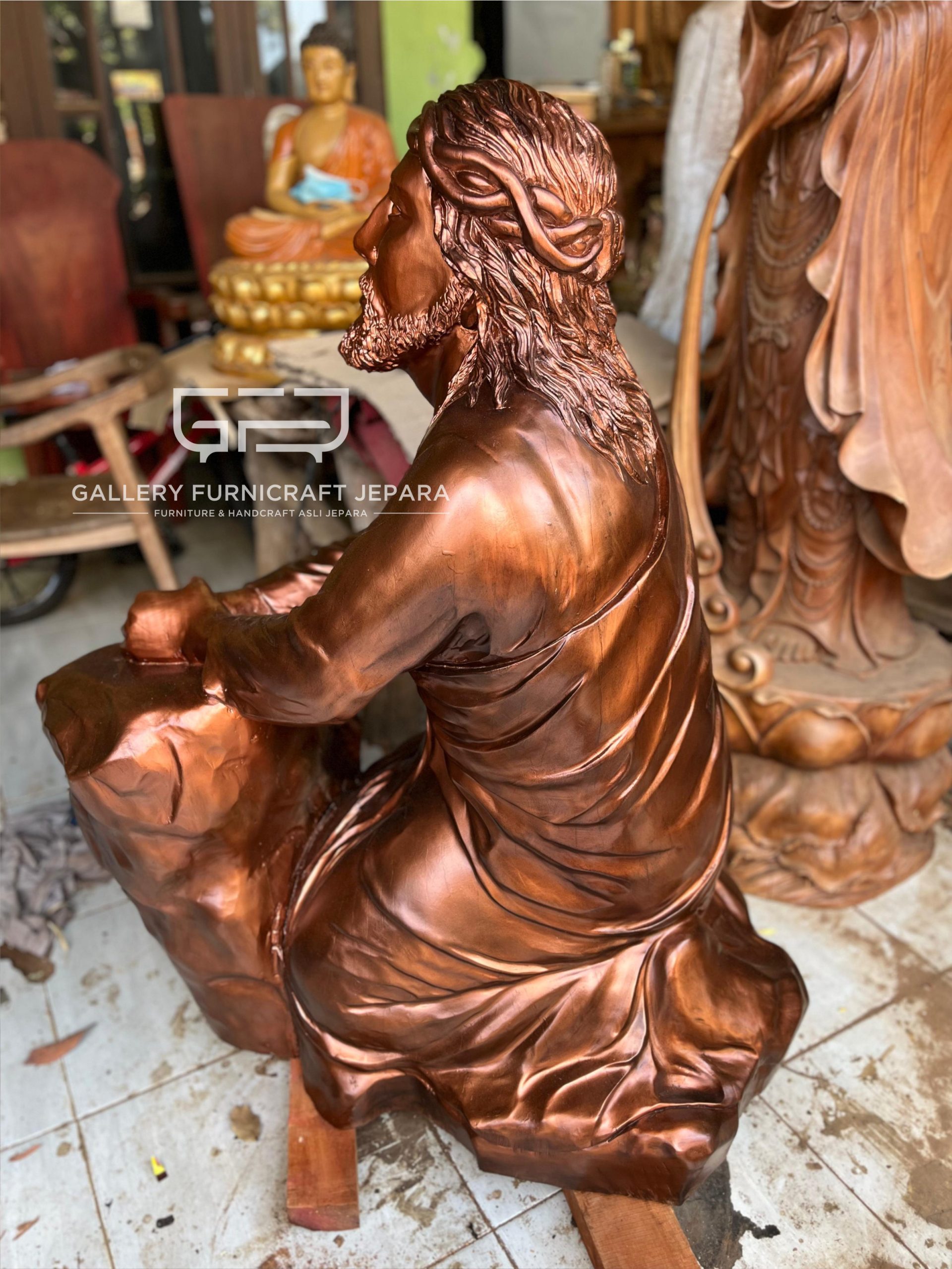 SKU265 Patung Yesus Berdoa Kayu Mahoni Solid Finish Tembaga @7500 02