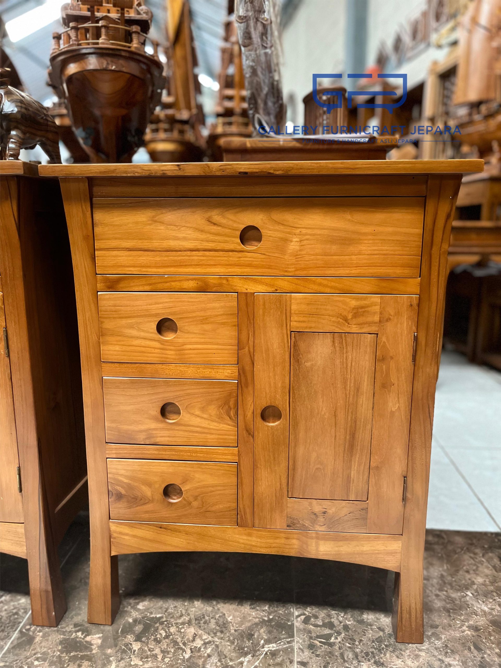 Meja Nakas 1Pintu 4Laci Kayu Jati 65x38x60cm @1400 04