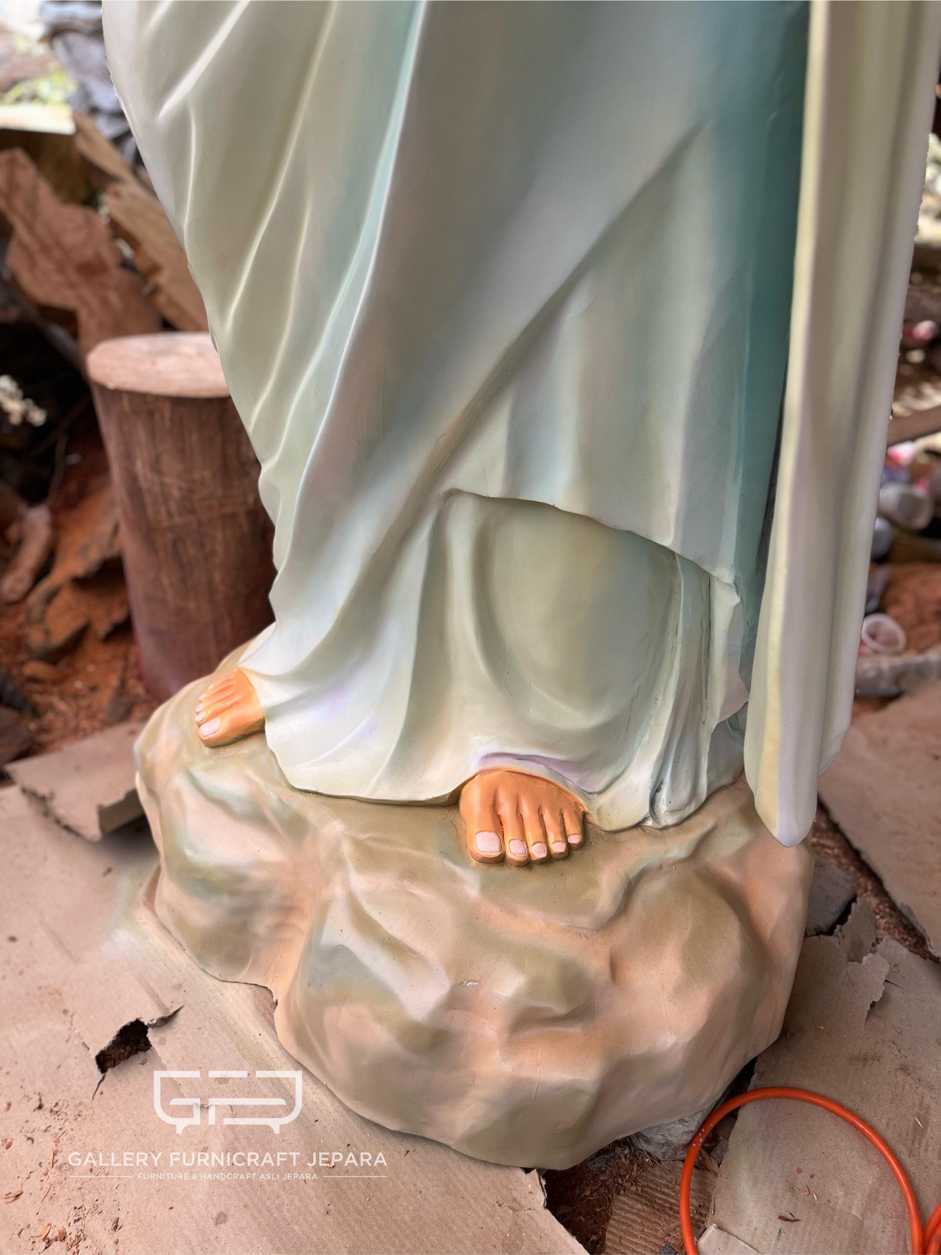 Patung Yesus Kutbah Kayu Mahogany Solid 80x55x205cm 12