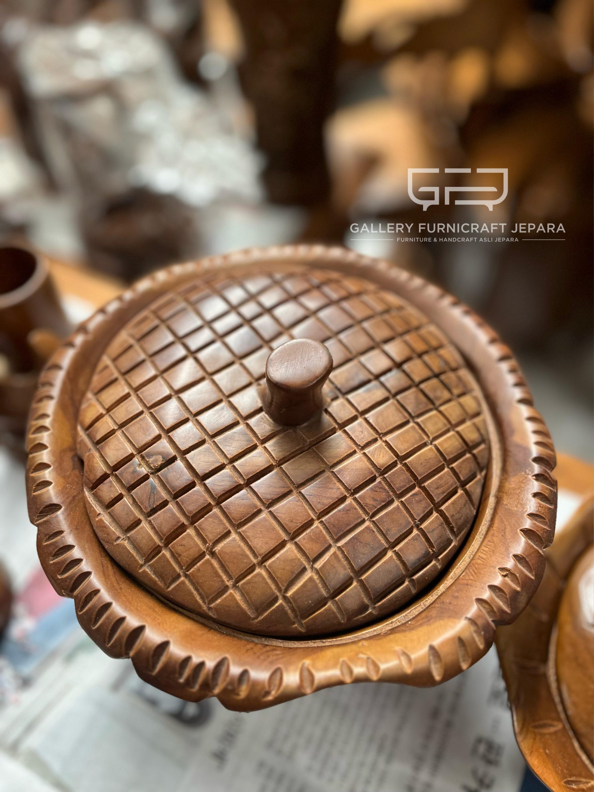 Kerajinan Jati Asbak Matahari 22x22x13cm @100k 03