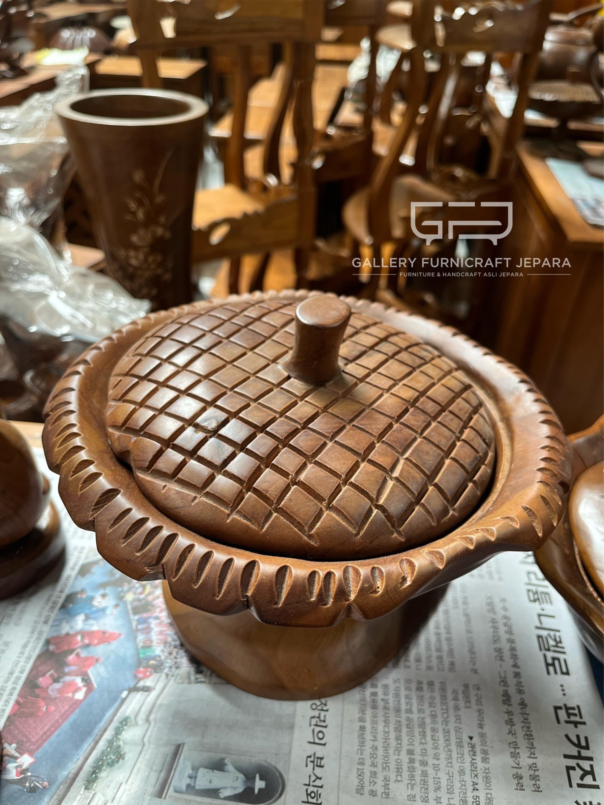 Kerajinan Jati Asbak Matahari 22x22x13cm @100k 04