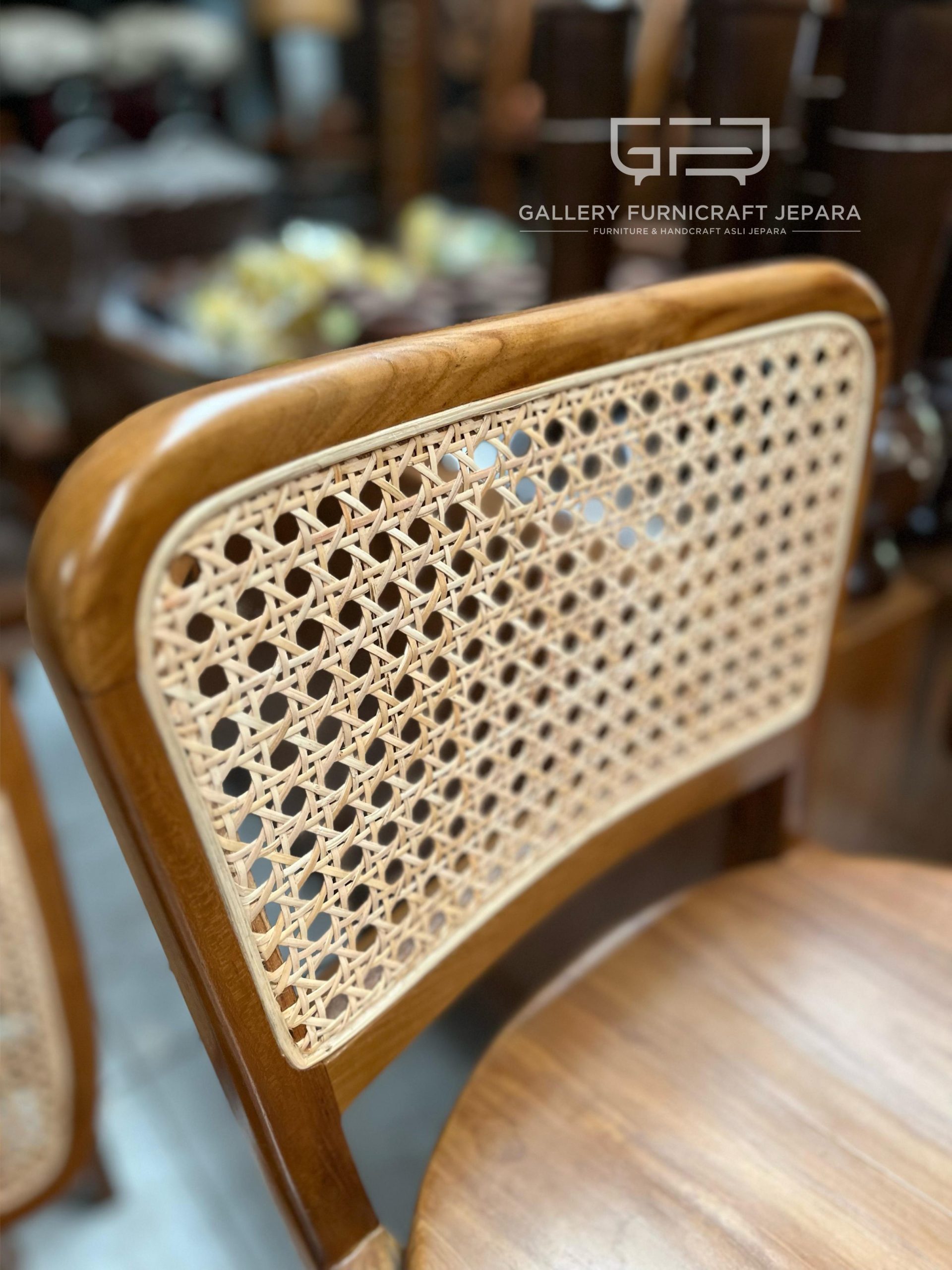 Kursi Bar Rotan Jati Solid 40x40x100cm @700 04