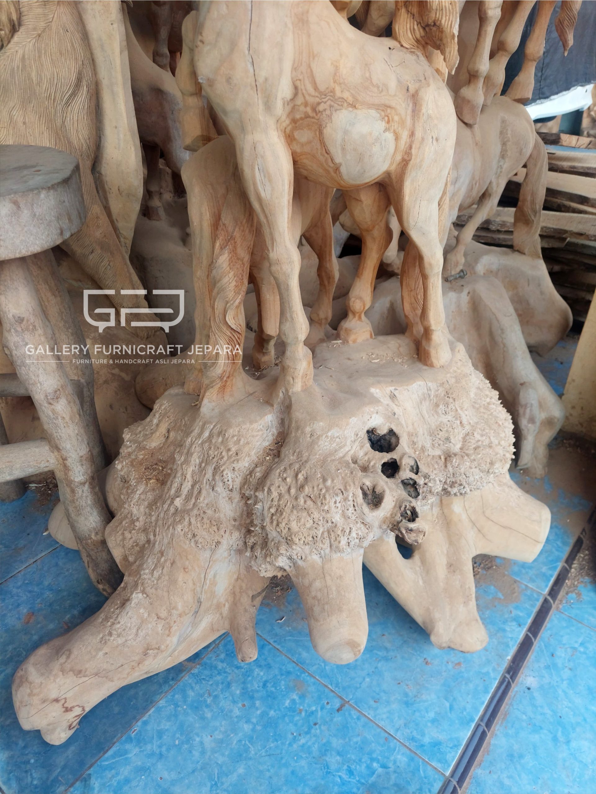 Patung Akar Kuda Tumpuk Kayu Jati Tua 250cm @9500 02