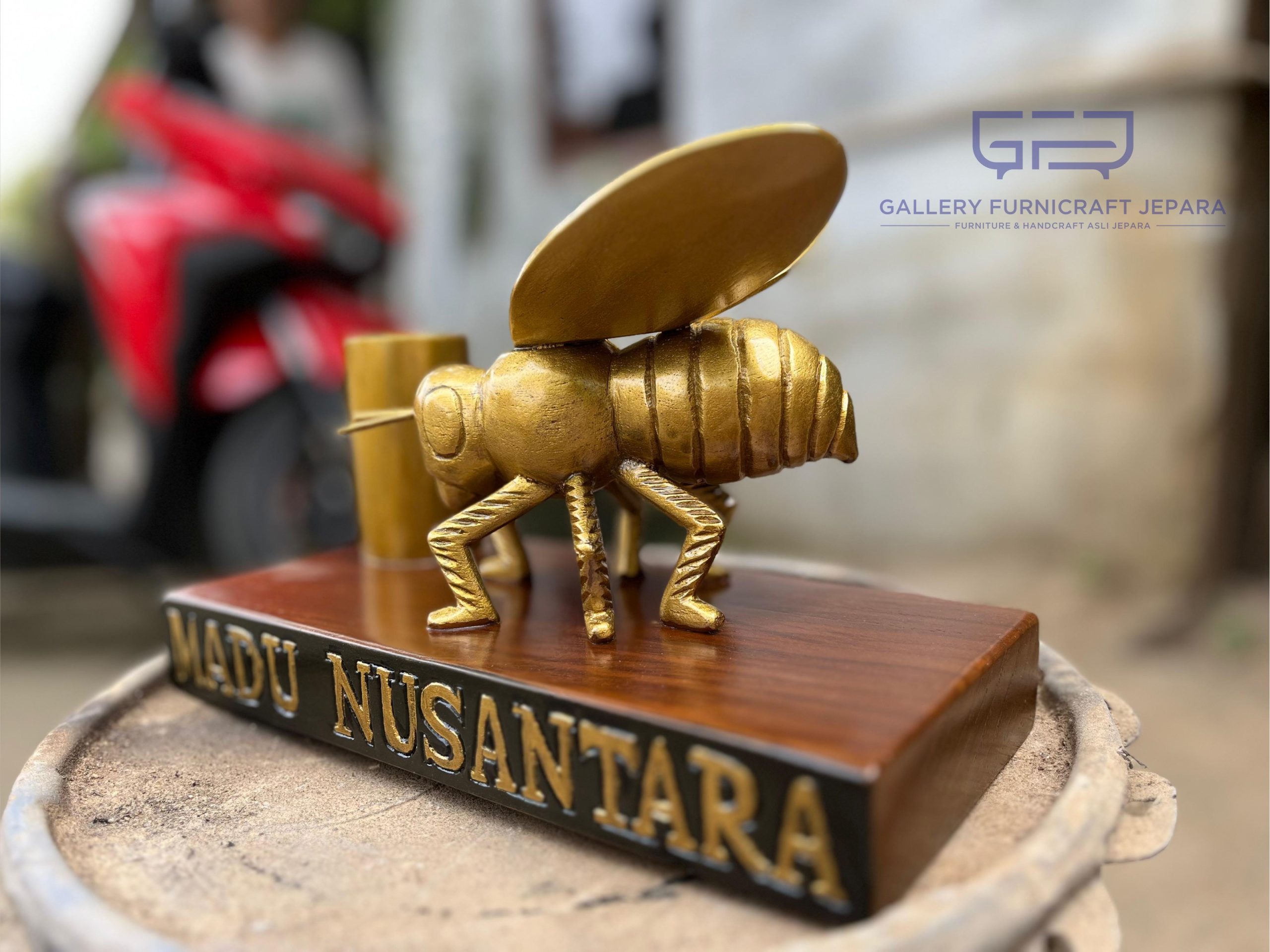 Patung Lebah Custom 25cm @380