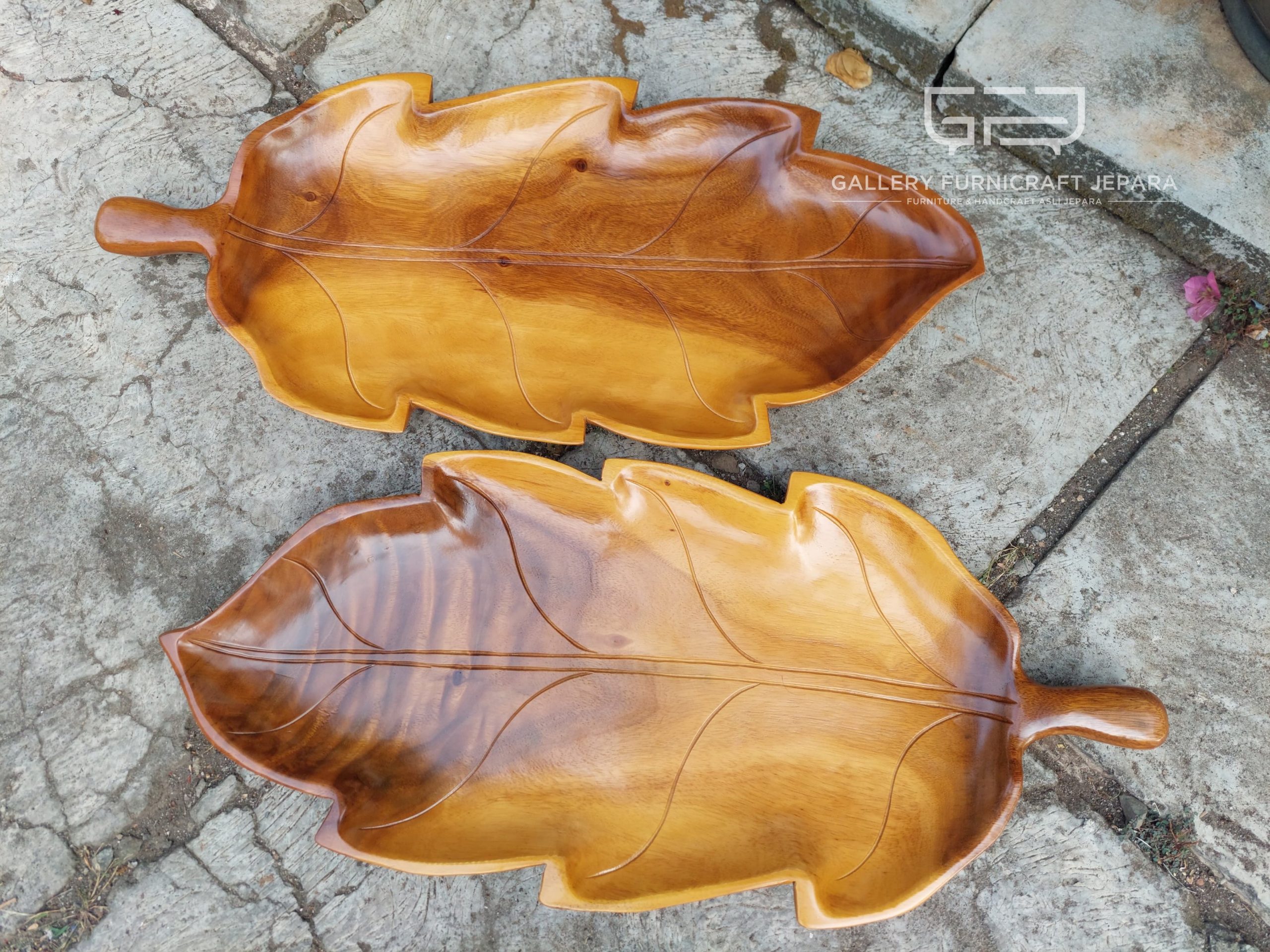 Tempat Buah Daun Kayu Trembesi 35x80cm @140 03