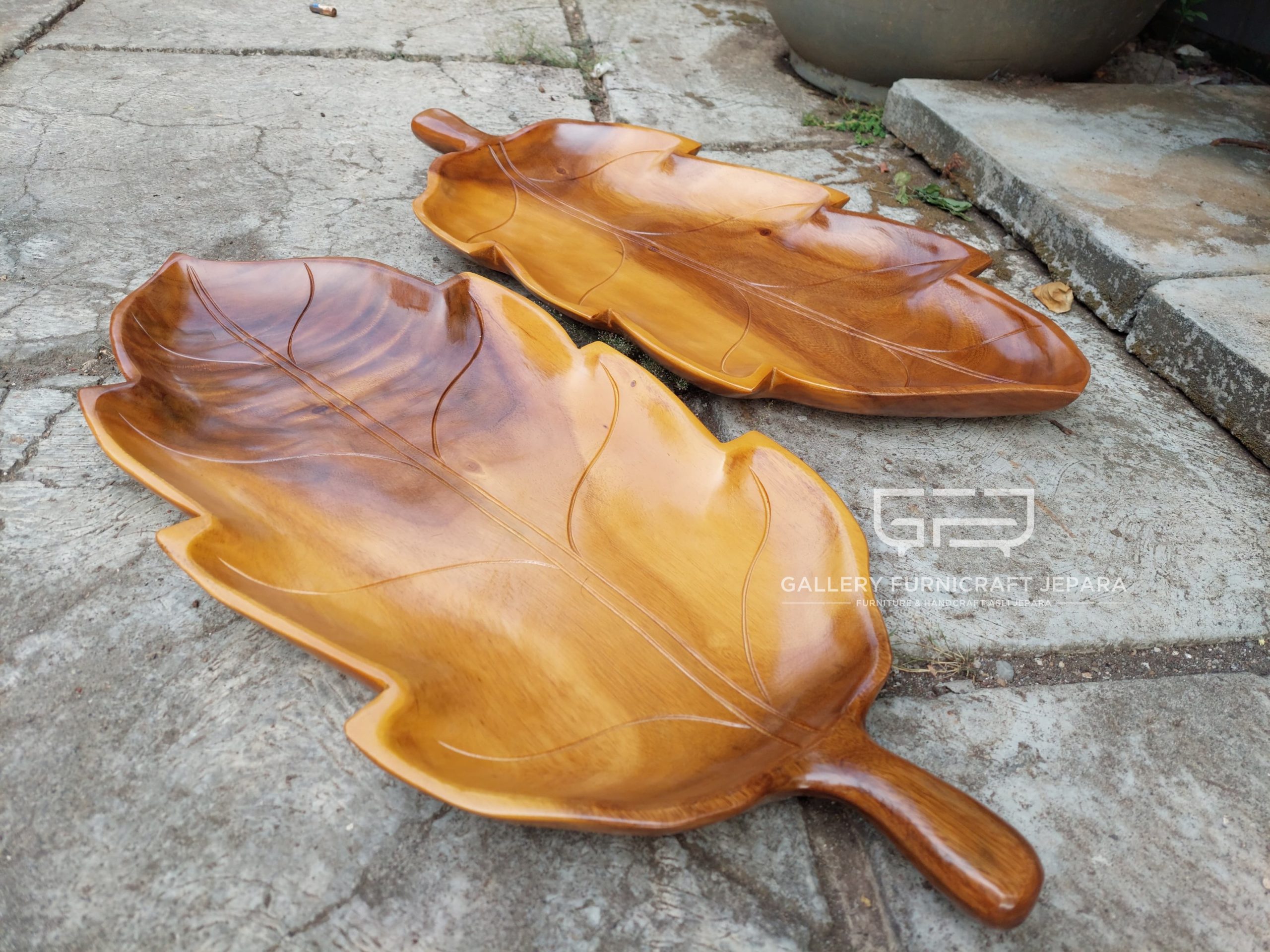 Tempat Buah Daun Kayu Trembesi 35x80cm @140 04