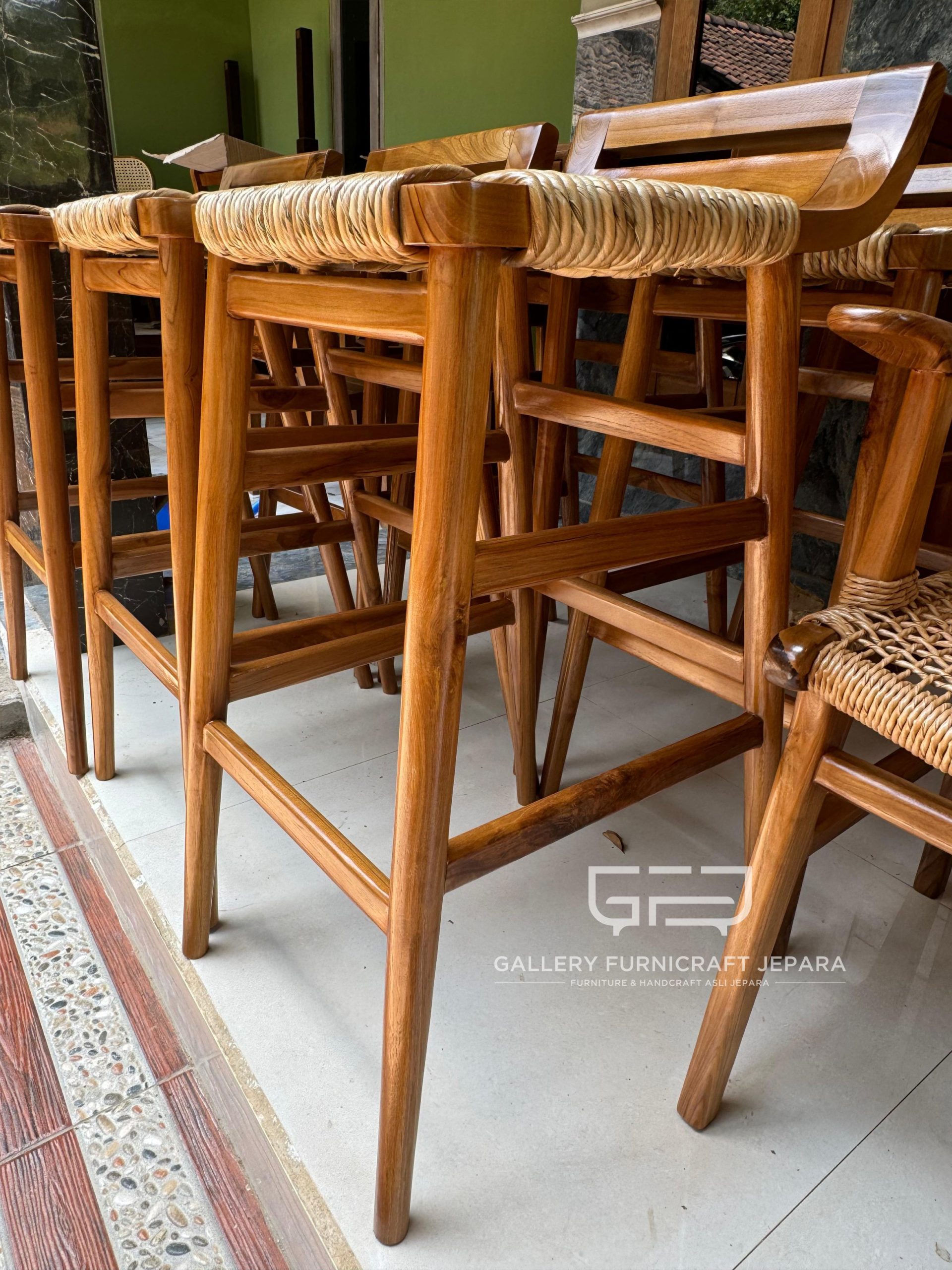 Stool Bar Rotan Eceng Gondok Kayu Jati 85x38x46cm @450 02