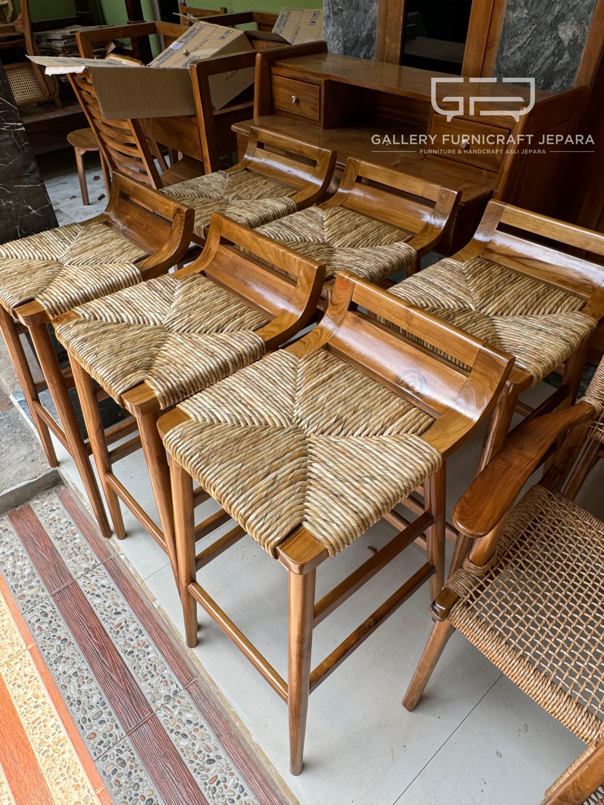 Stool Bar Rotan Eceng Gondok Kayu Jati 85x38x46cm @450 04