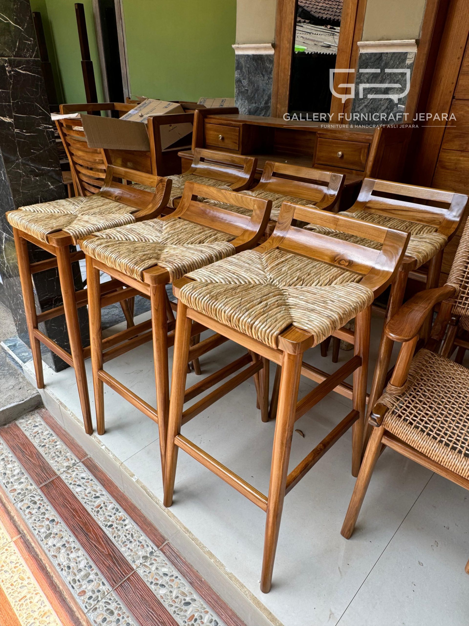 Stool Bar Rotan Eceng Gondok Kayu Jati 85x38x46cm @450 05