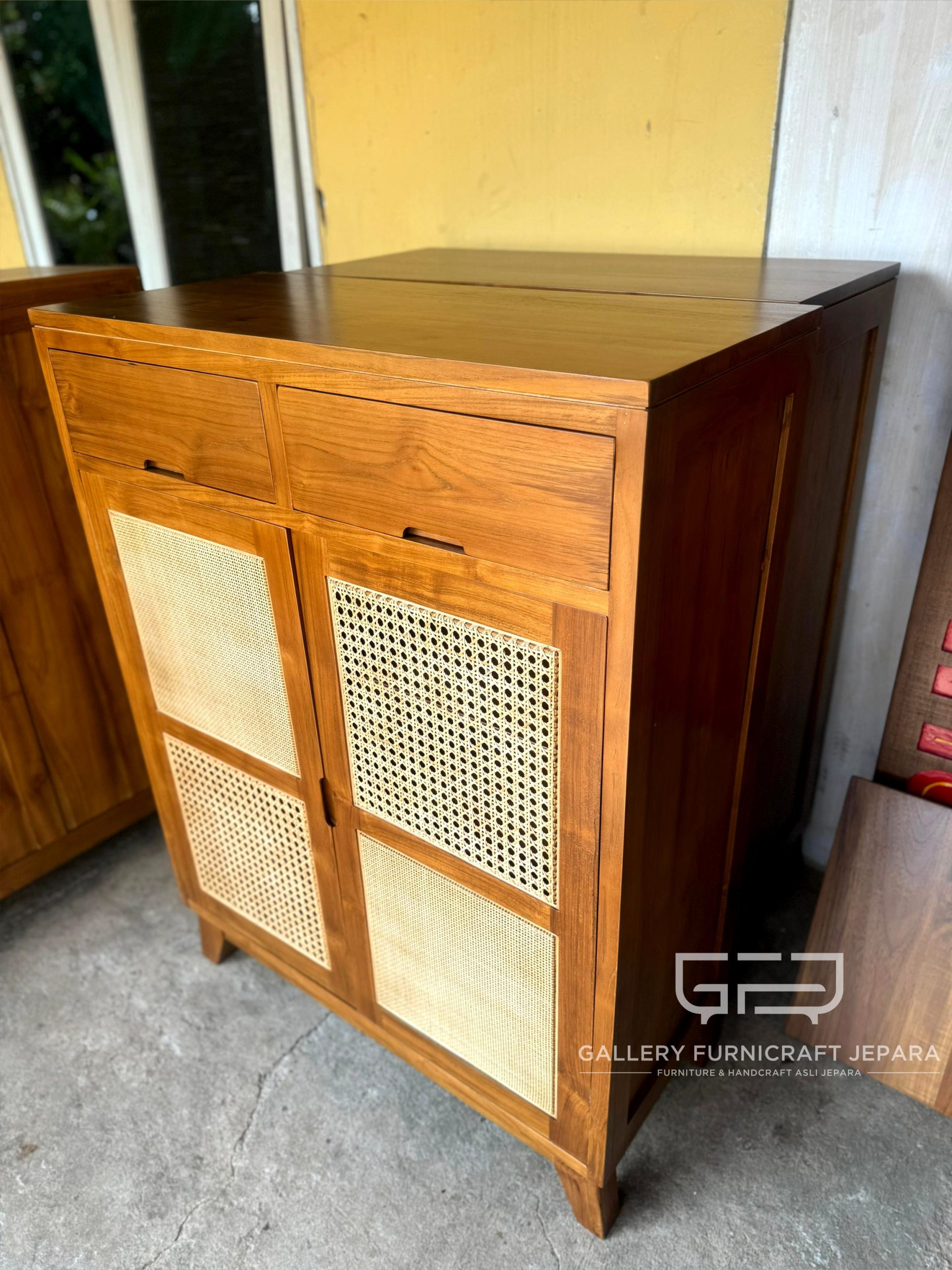 Lemari Sepatu Minimalis Rotan 2 Pintu Kayu Jati Perhutani 90x40x120cm @1.8k 05