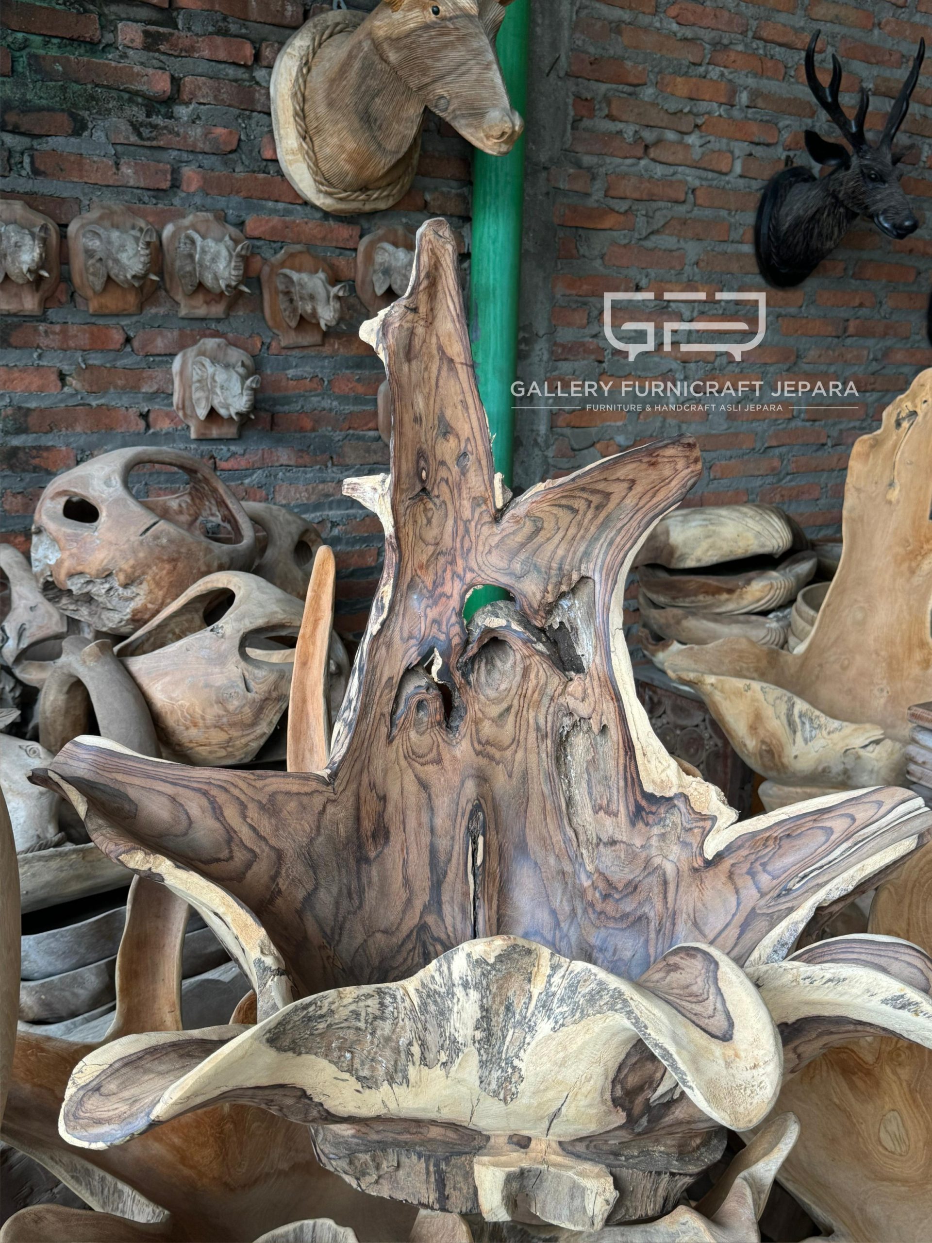 Tempat Buah Sonokeling Flower 65x50x65cm @450