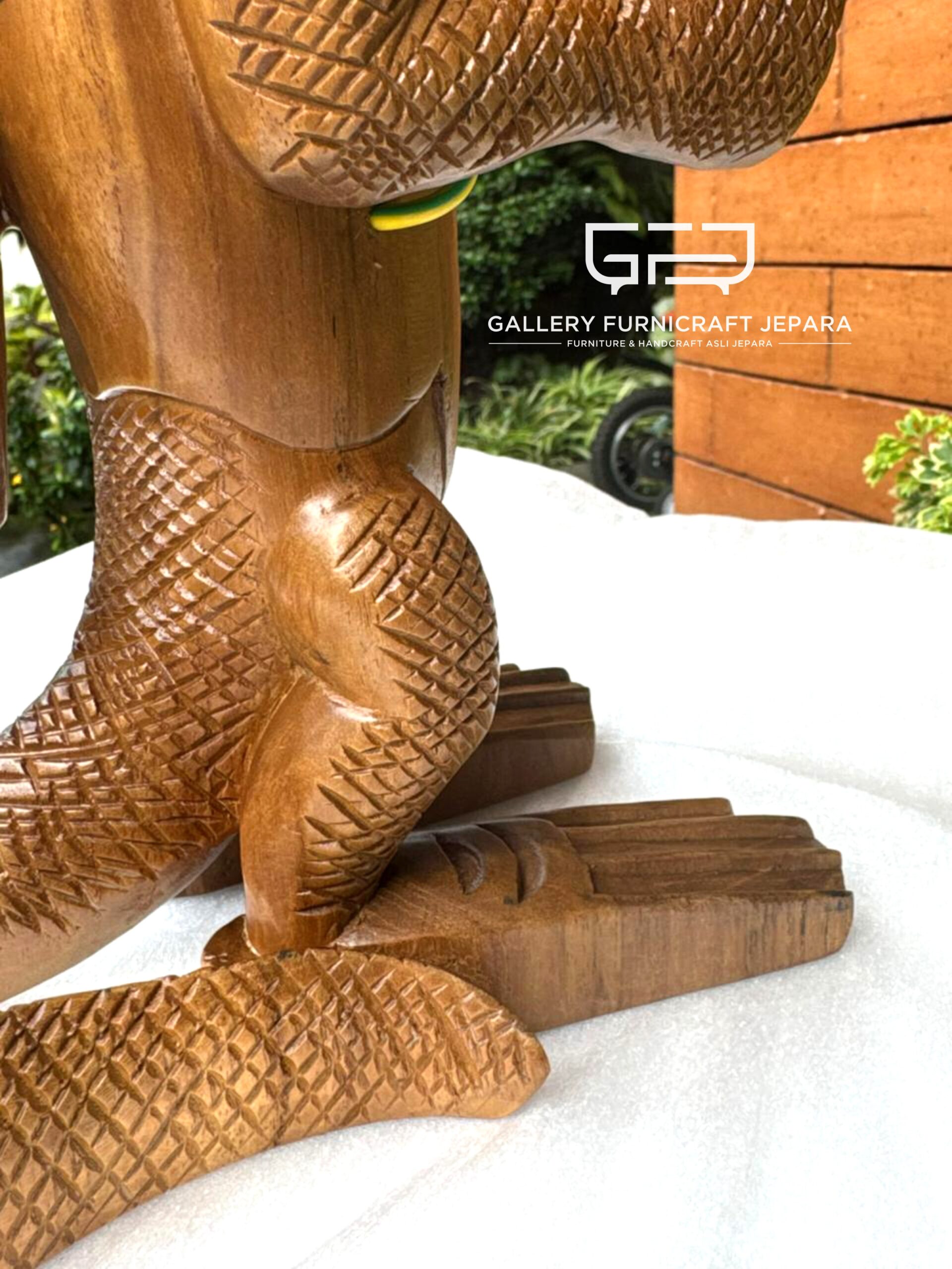 Custom Patung Komodo Dragon 25cm Kayu Jati 04