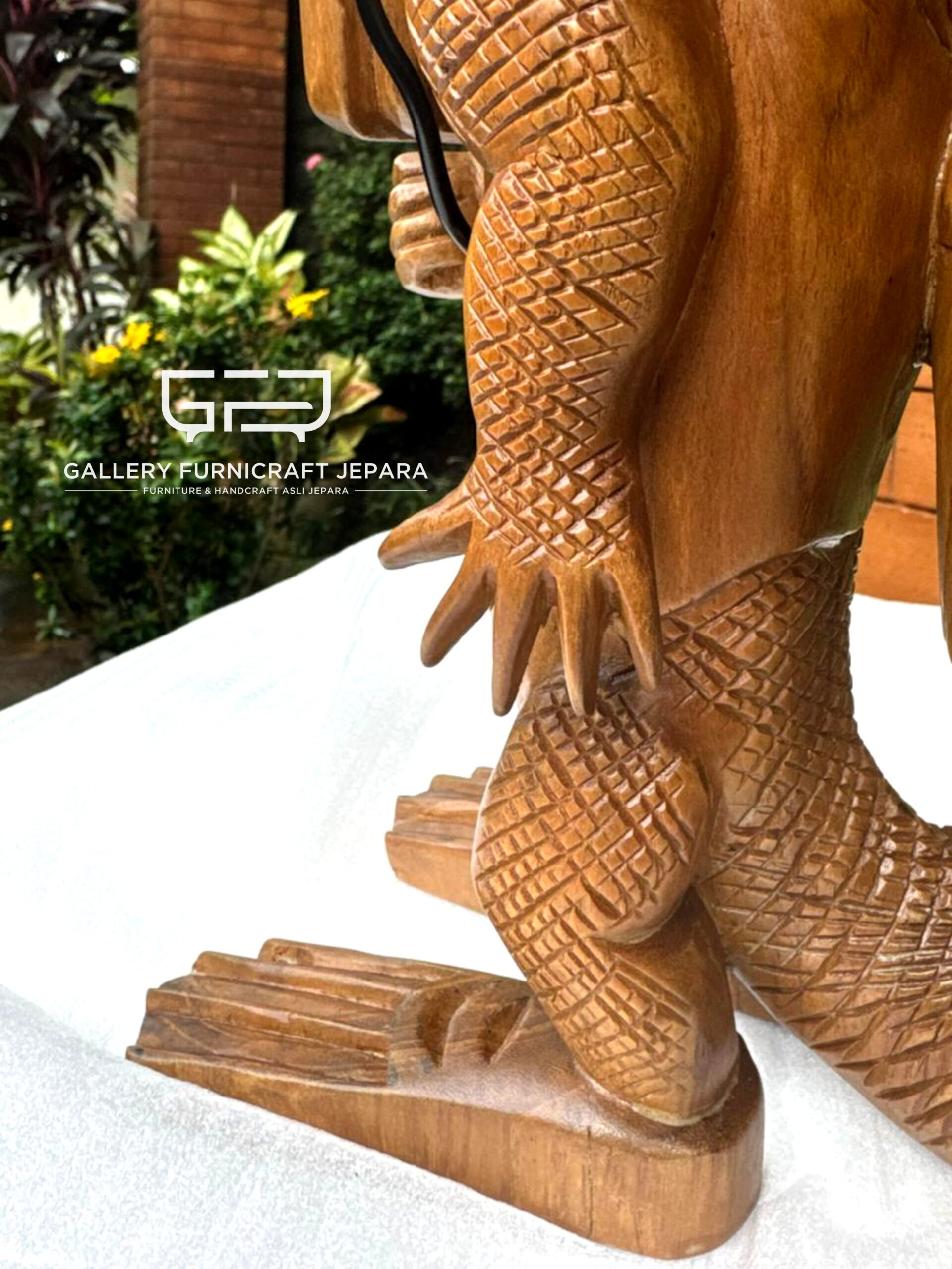 Custom Patung Komodo Dragon 25cm Kayu Jati 07