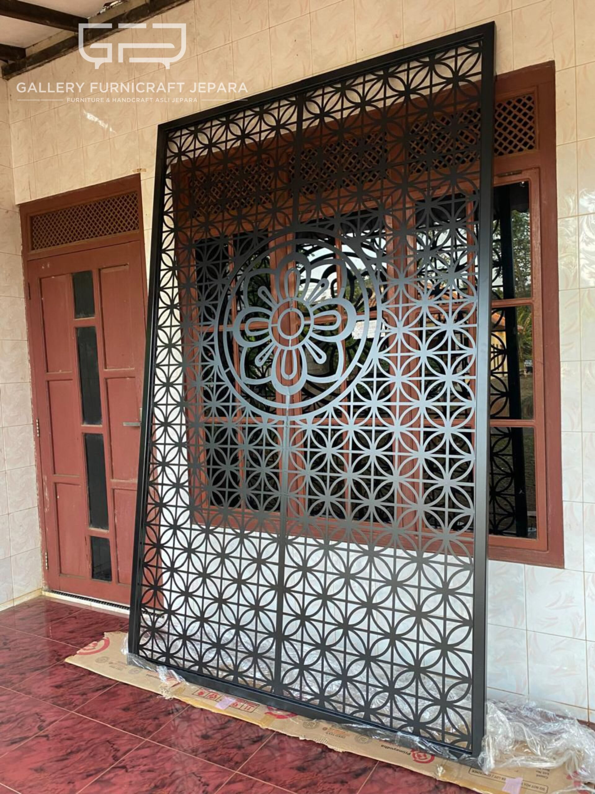 Partisi Minimalis Ornamen Kawung Material Plat Besi Ukir Cnc 240x180cm @5,500 02