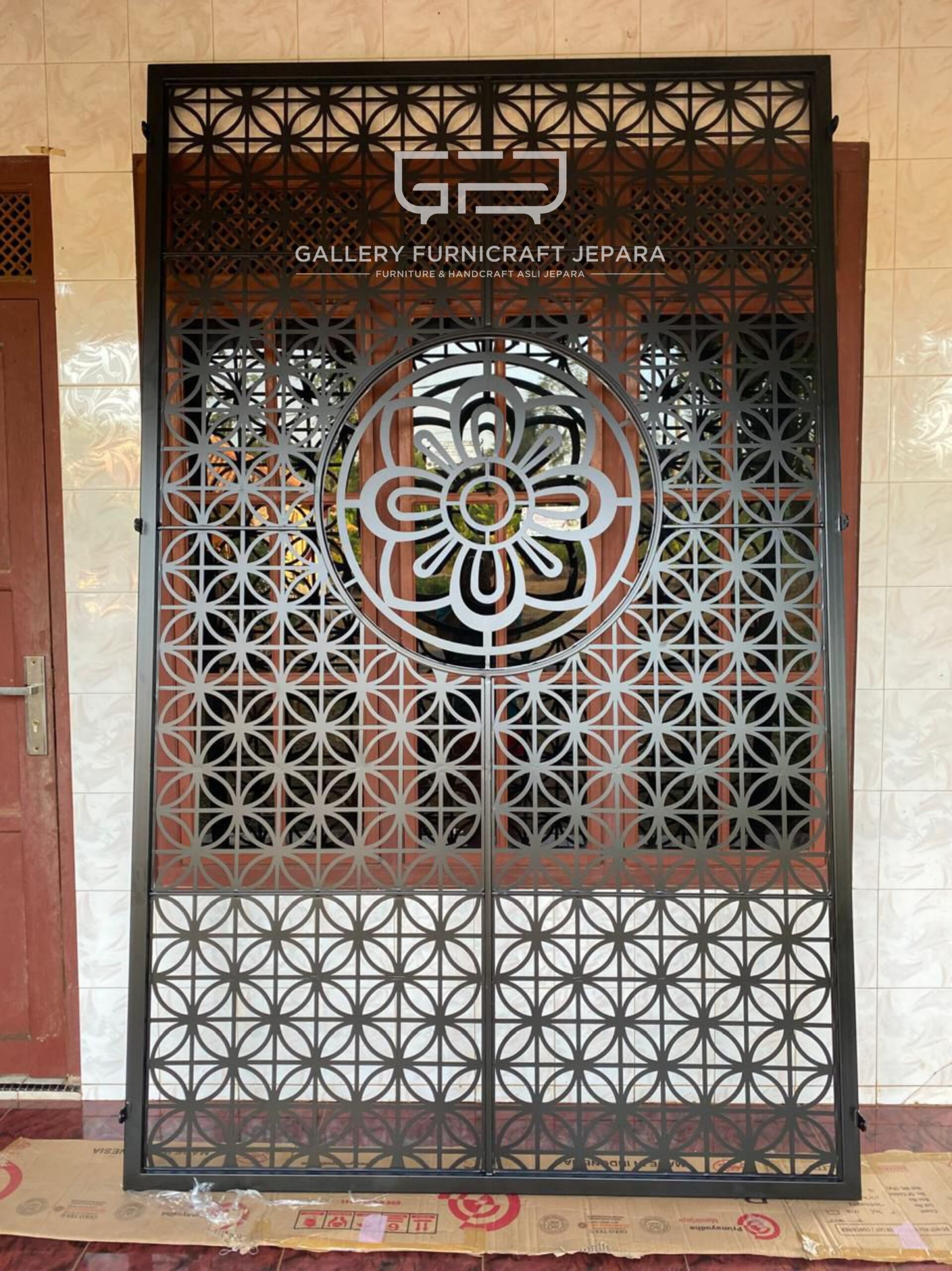 Partisi Minimalis Ornamen Kawung Material Plat Besi Ukir Cnc 240x180cm @5,500 04