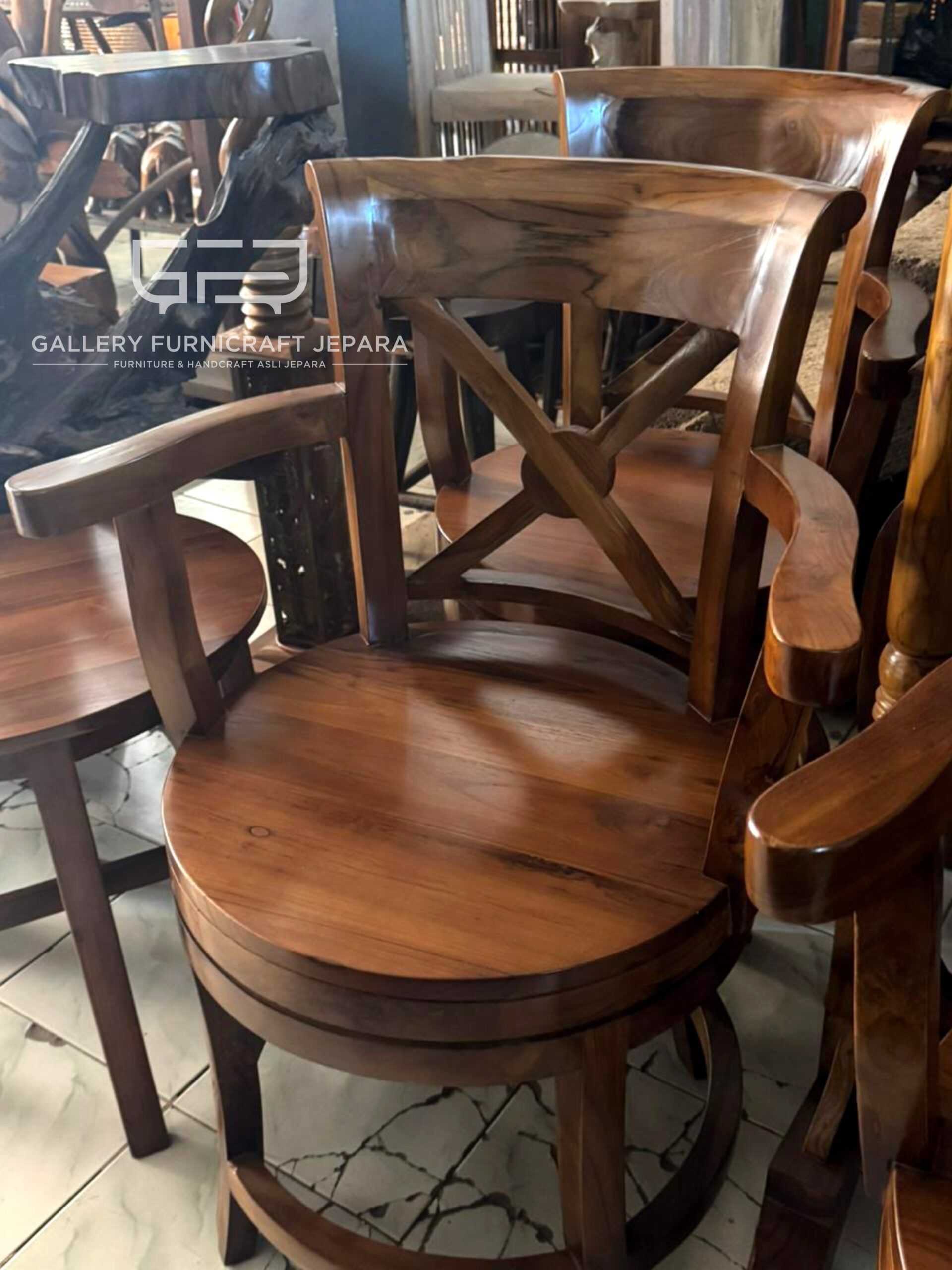 Set Kursi Teras Putar Kayu Jati Solid 02