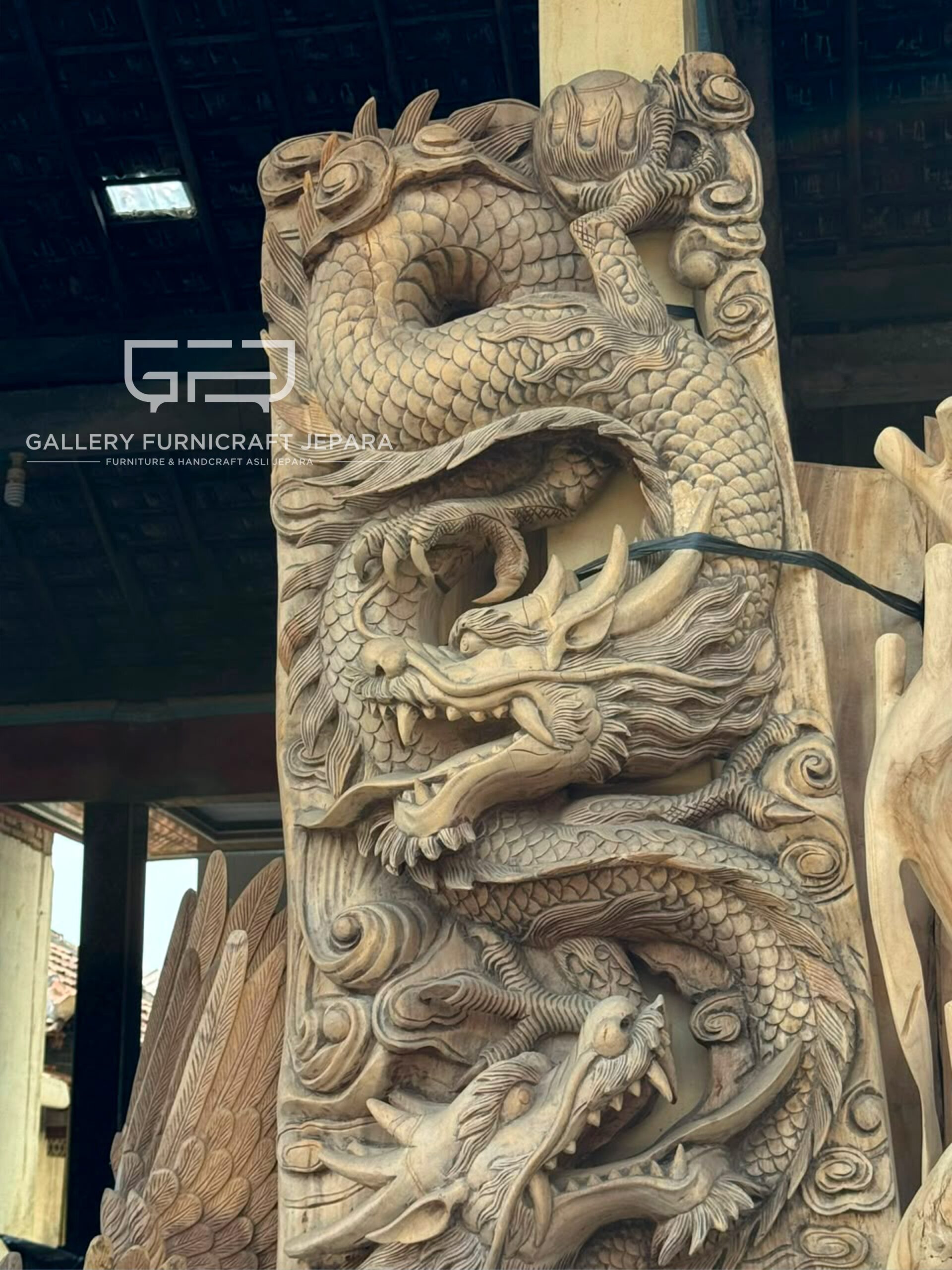 Relief Naga Kayu Trembesi 250x80cm @8k 02