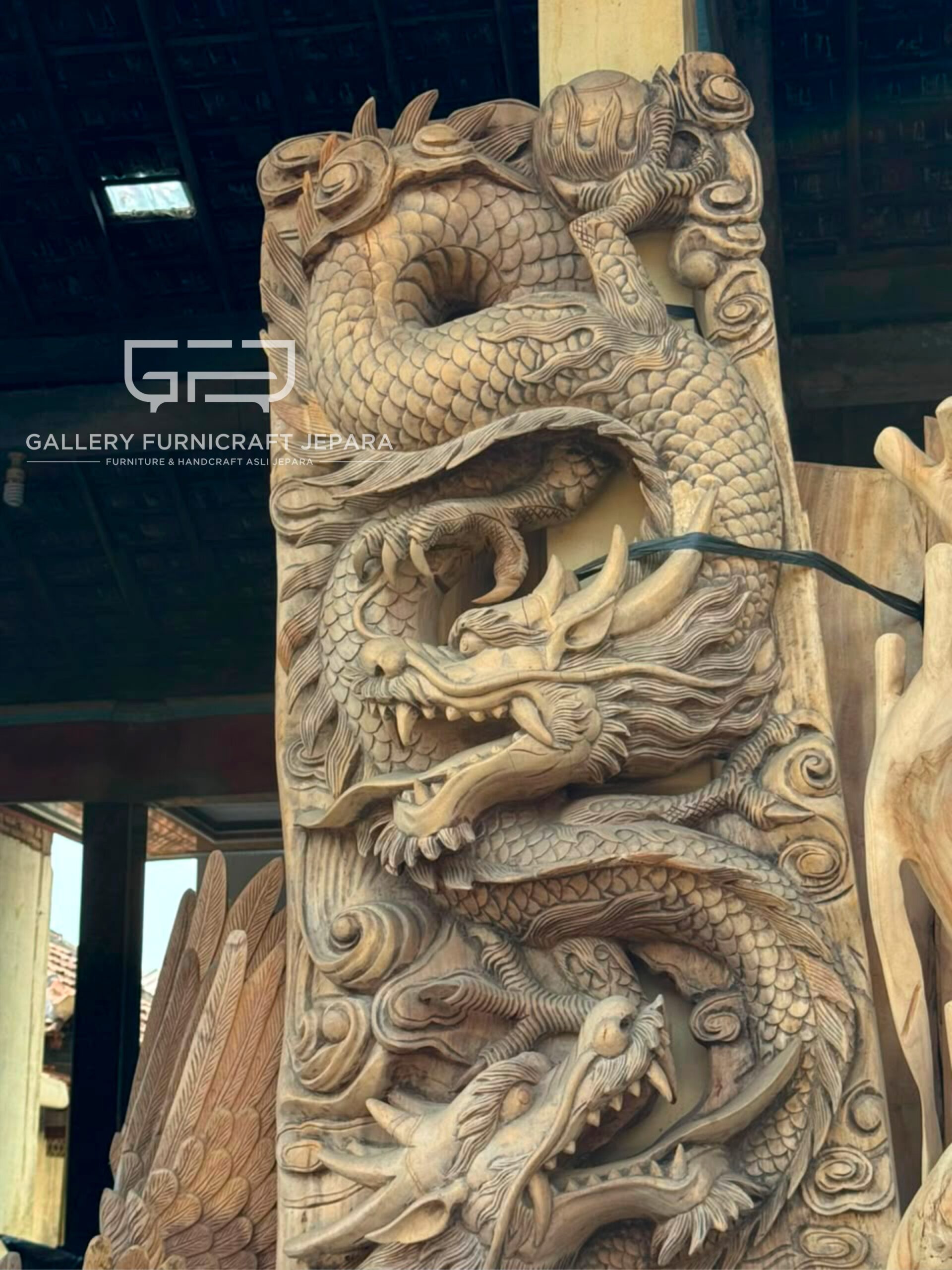 Relief Naga Kayu Trembesi 250x80cm @8k 05