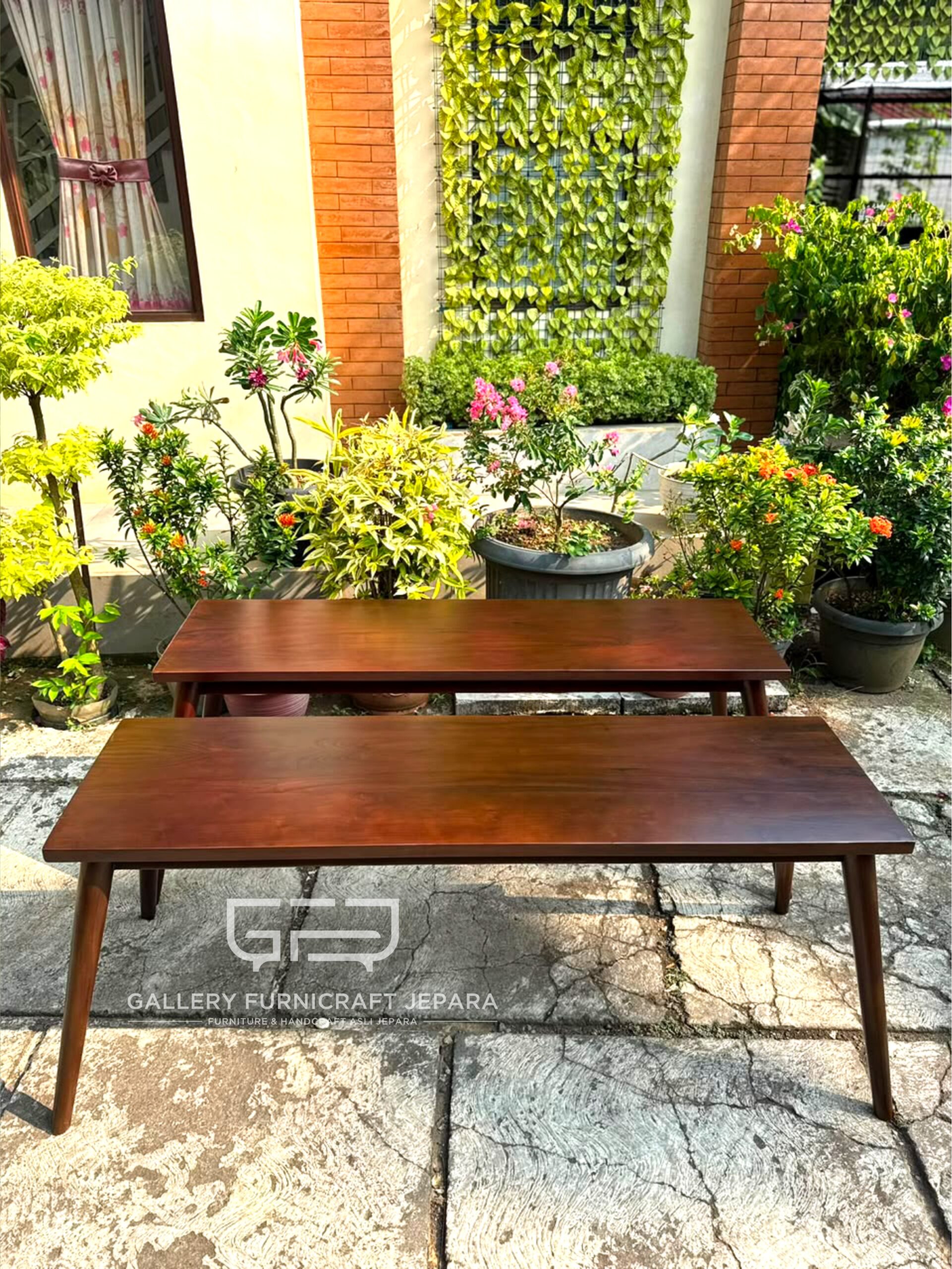 Meja Retro 140x40x60cm @700
