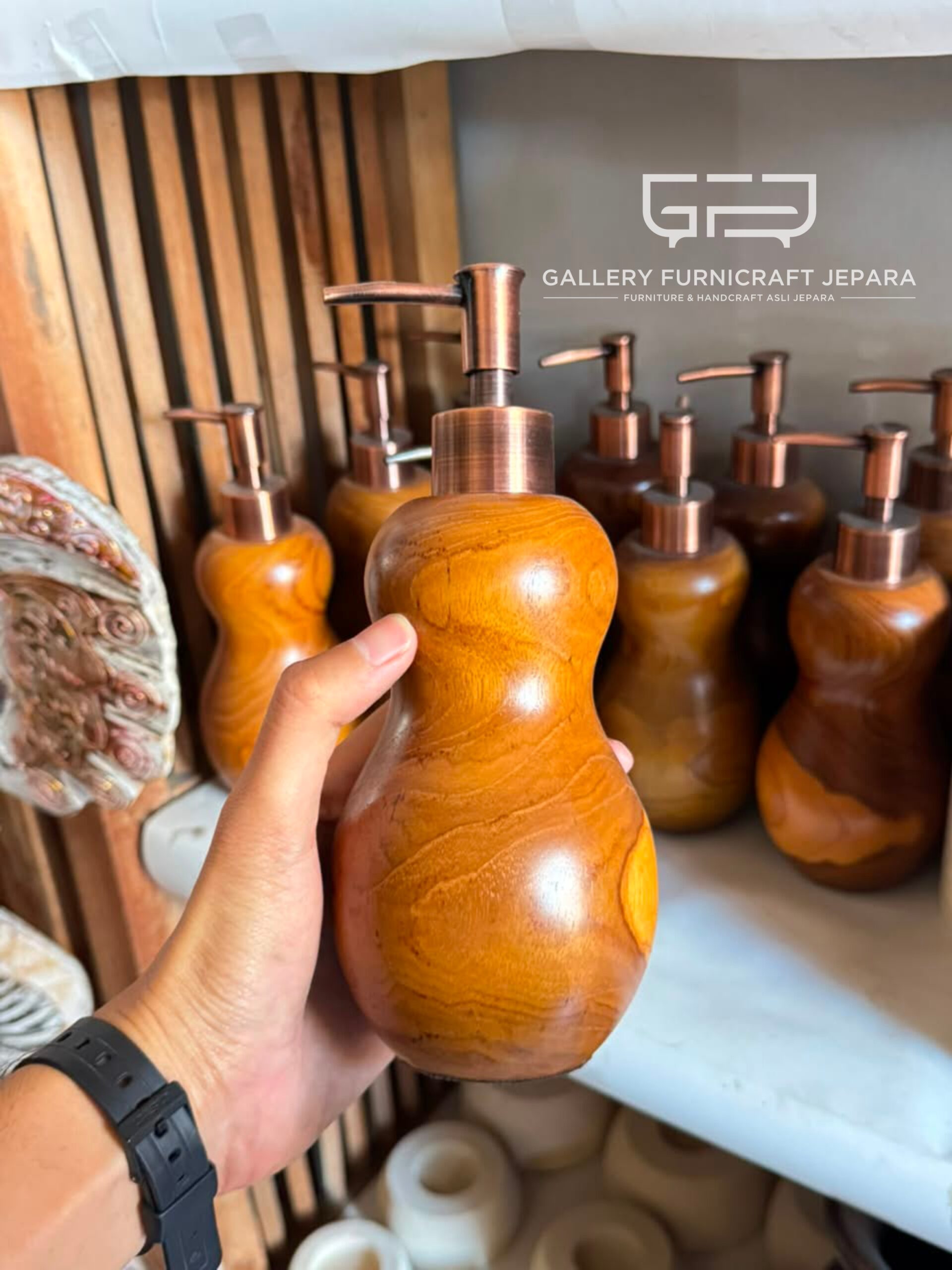 Dispenser Sabun Kayu Jati 8x22cm Model Labu - Tempat Sabun Cair Handmade Pompa Copper @150 02