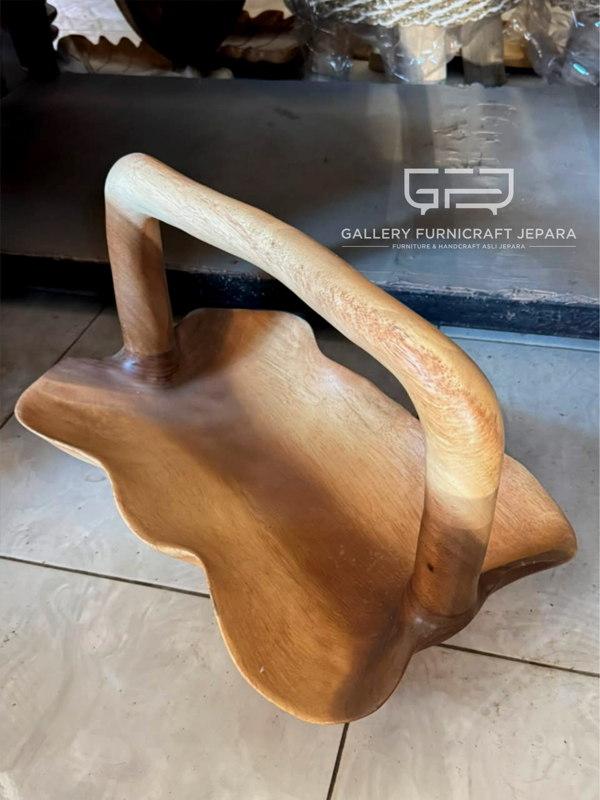 Tray Kayu Trembesi Solid 45x30x25cm Nampan Pegangan Tempat Buah Dekorasi Jepara @175